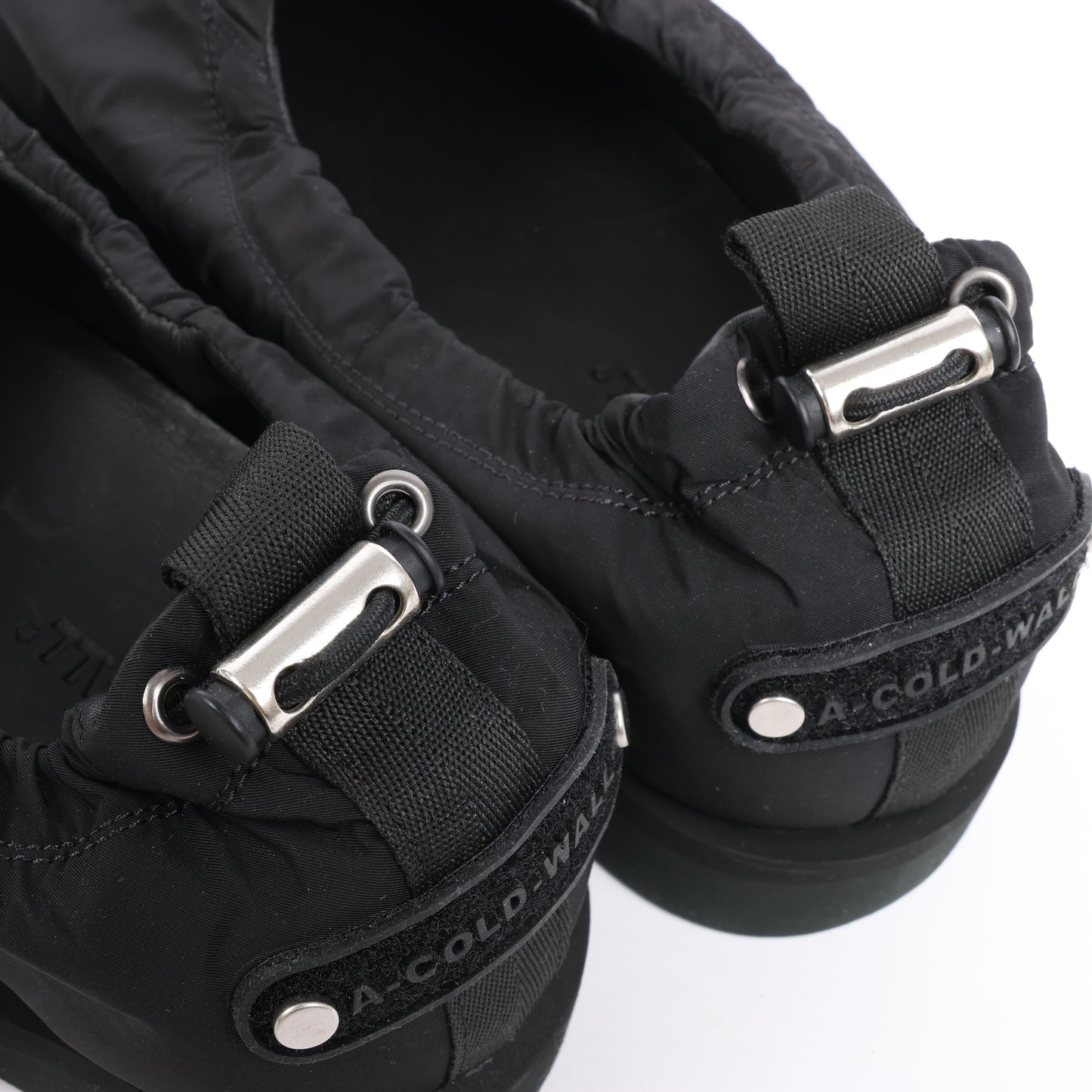 A-COLD-WALL* Slip-On-Sneaker mit Kordelzug in Schwarz, Größe 45 EU