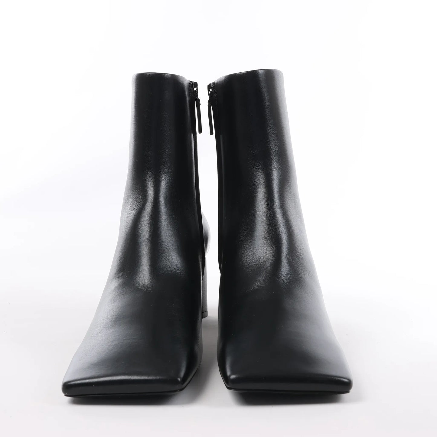 Balenciaga Logo Leather Ankle Boots in Black 623924, Size 39 EU