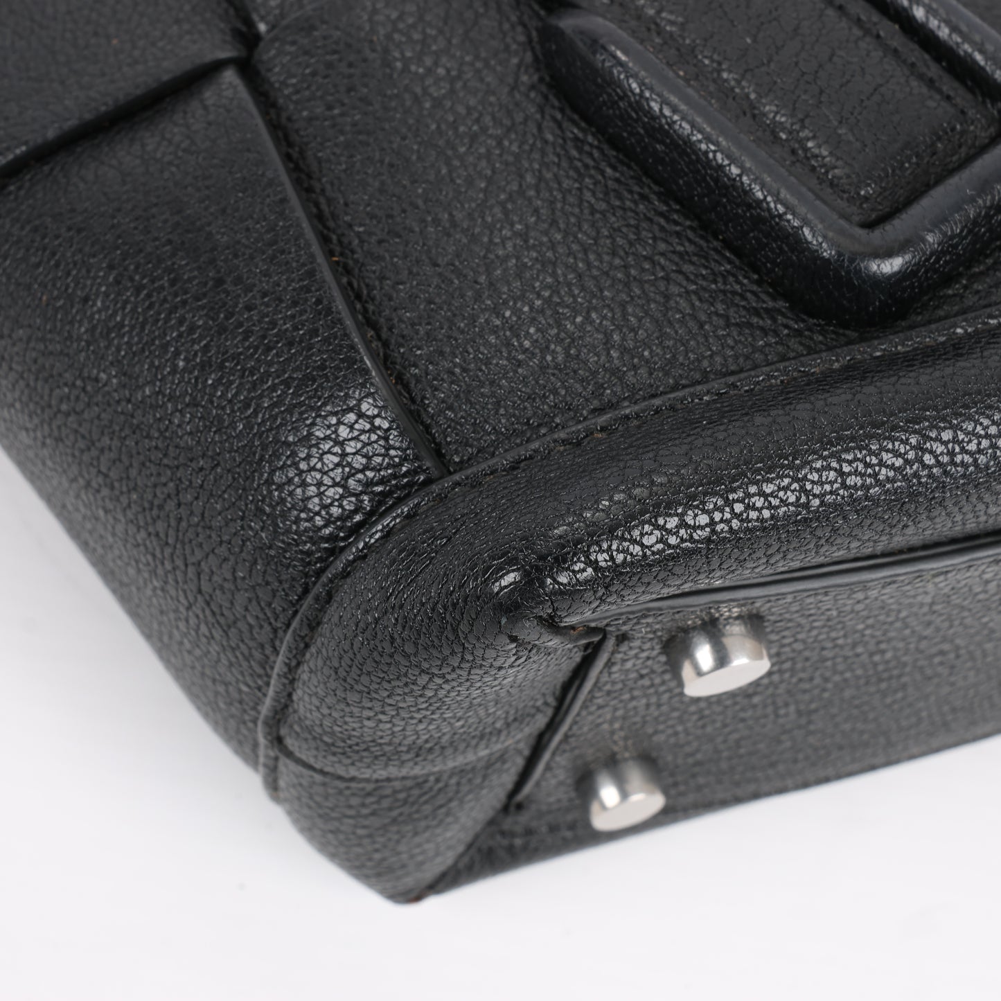 Bottega Veneta Arco Mini Leder Maxi Intrecciato 2Way Handtasche in Schwarz