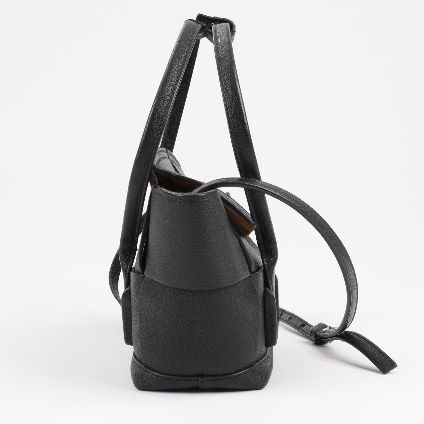 Bottega Veneta Arco Mini Leder Maxi Intrecciato 2Way Handtasche in Schwarz