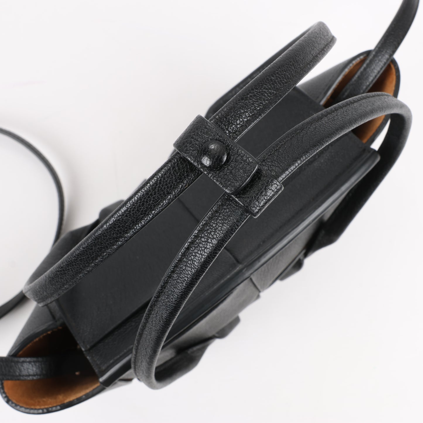 Bottega Veneta Arco Mini Leder Maxi Intrecciato 2Way Handtasche in Schwarz