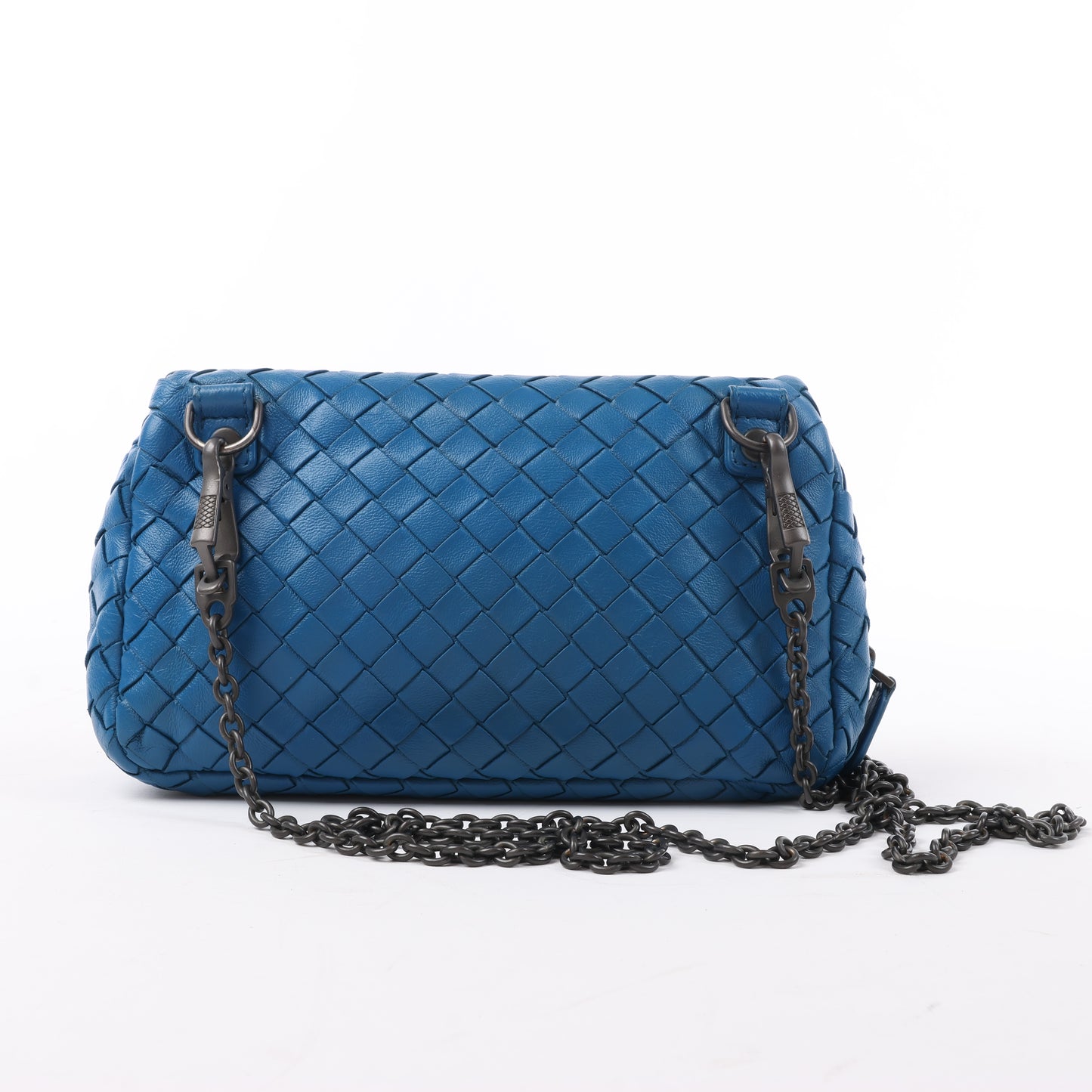 BOTTEGA VENETA Schultertasche aus Intrecciato-Leder mit Kette in Blau