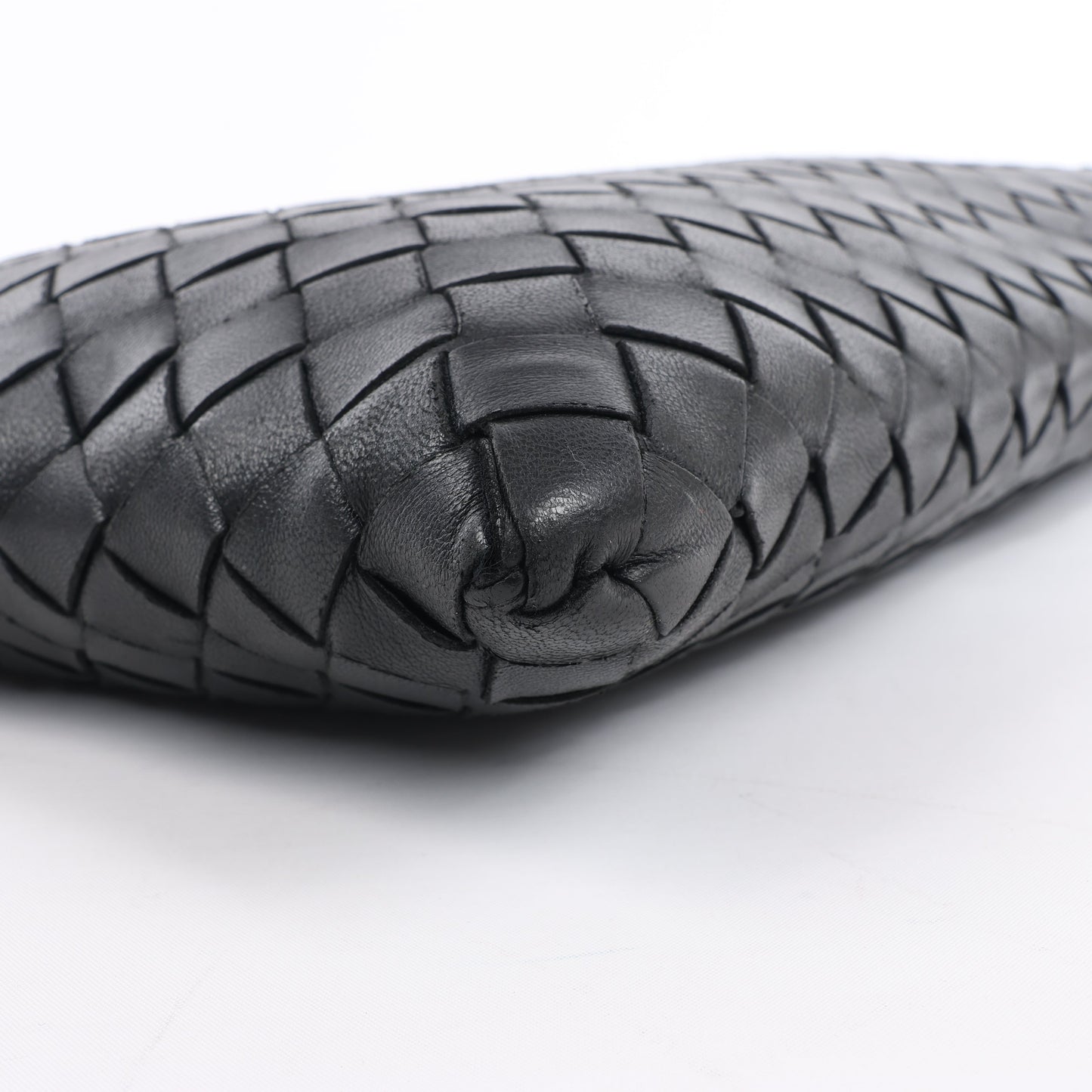 Bottega Veneta Intrecciato Leather Clutch bag in Black