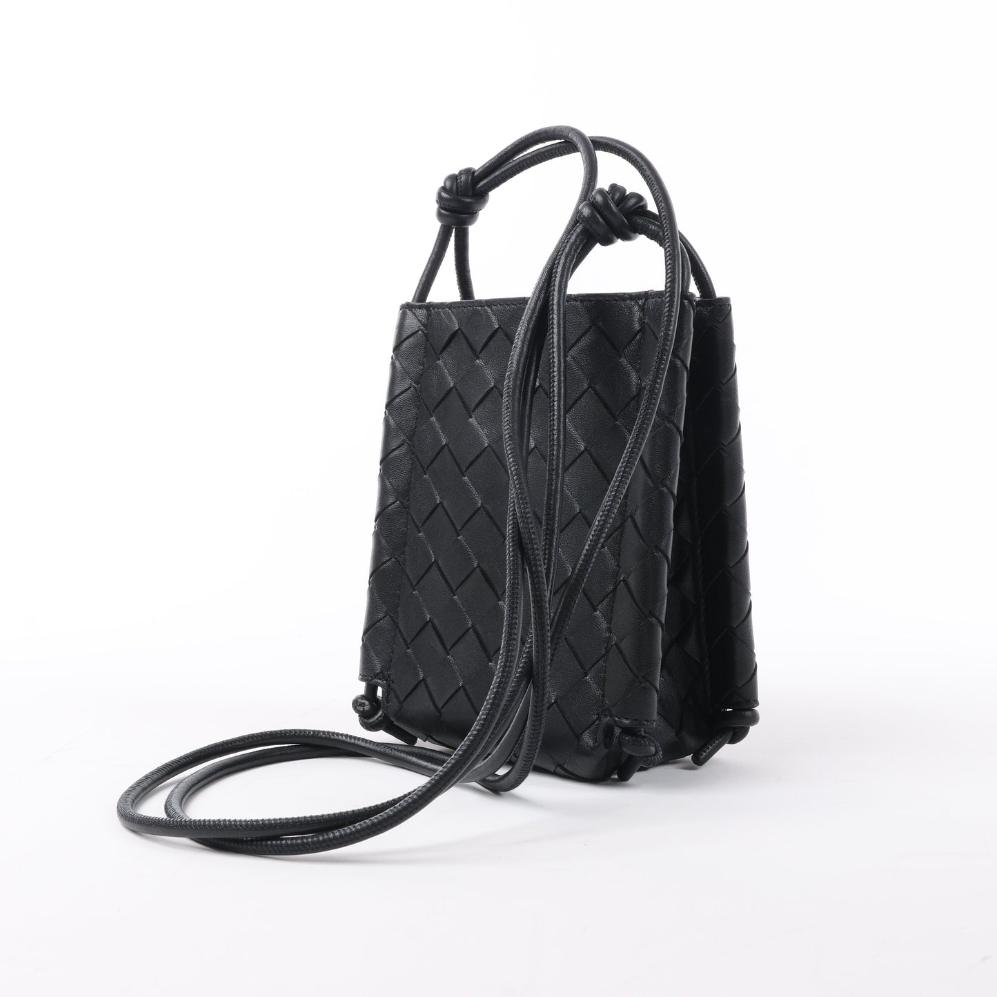 Bottega Veneta Intrecciato Leder Umhängetasche in Schwarz