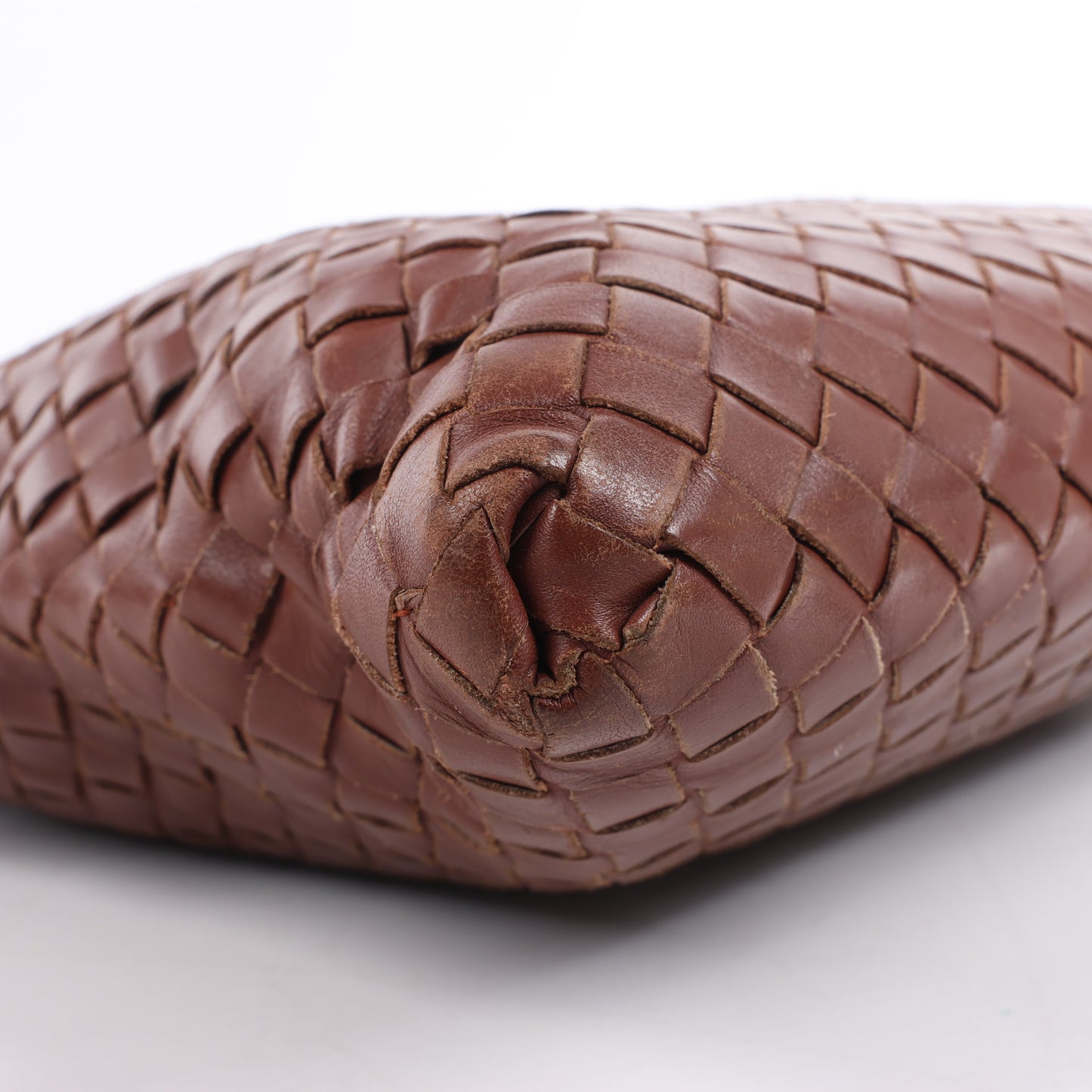 Bottega Veneta Nappa Intrecciato VN Umhängetasche in Braun