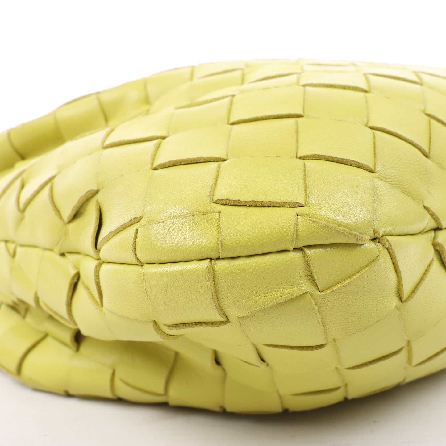 Bottega Veneta Intrecciato Mini Jodie Lederhandtasche in Gelbgrün