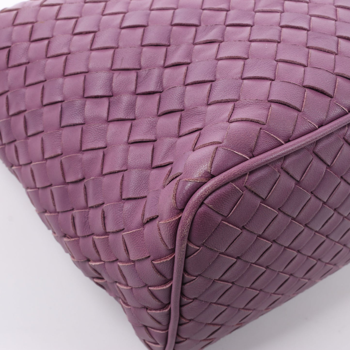 Bottega Veneta Intrecciato Leder One Shoulder Bag in Lila
