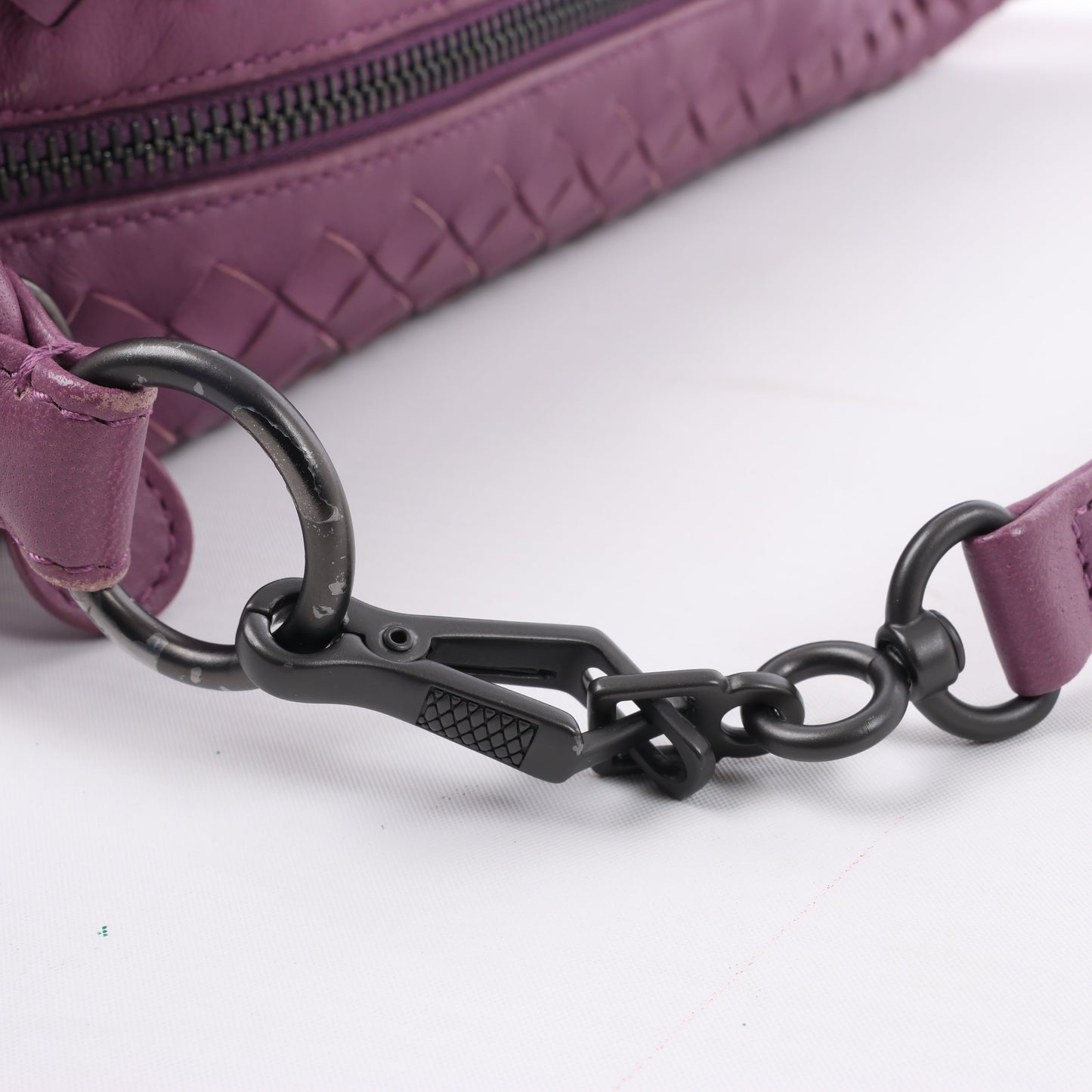 Bottega Veneta Intrecciato Leder One Shoulder Bag in Lila