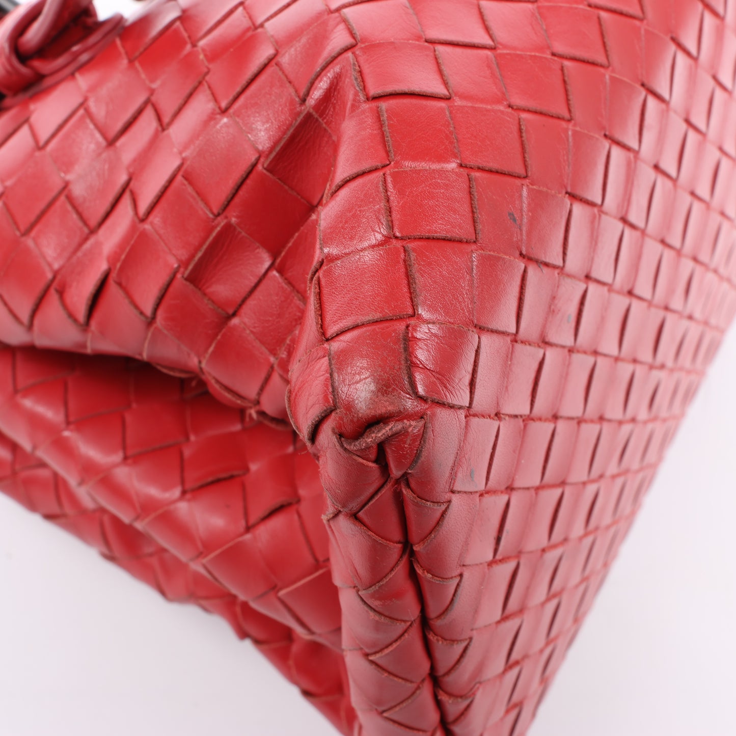 Bottega Veneta Intrecciato Roma Lederhandtasche in Rot