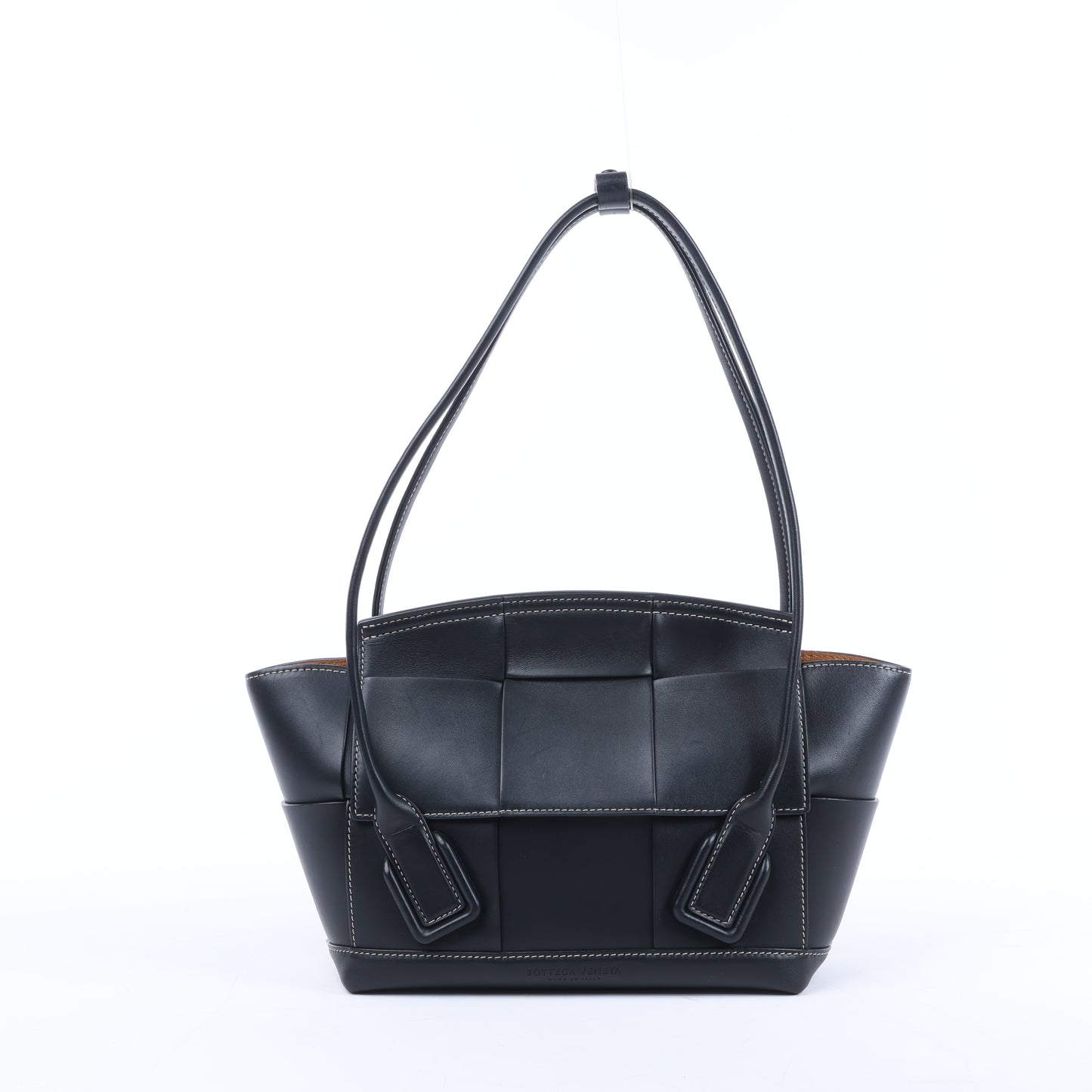 Bottega Veneta Arco Maxi Intrecciato Lederhandtasche in Schwarz