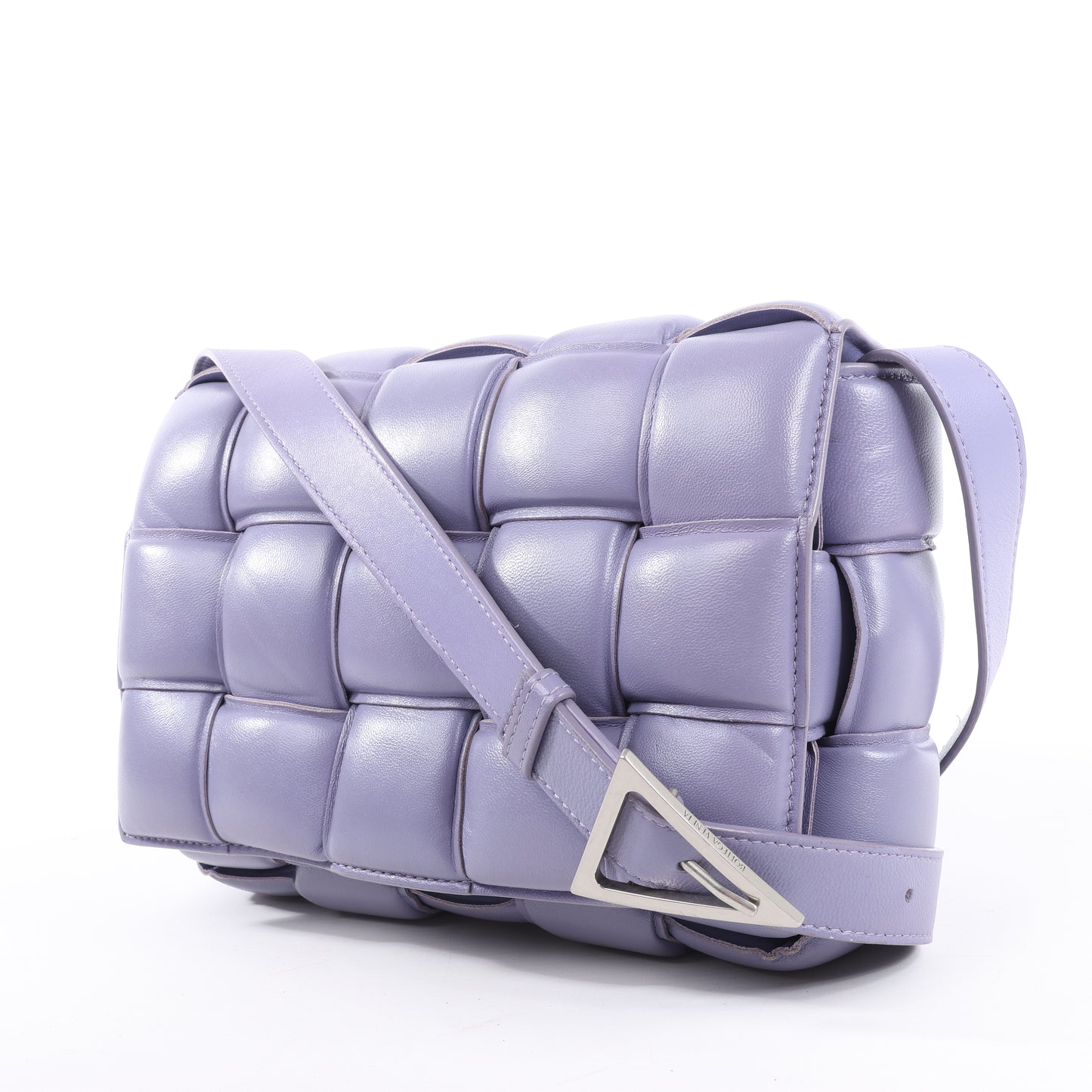 Bottega Veneta gepolsterte Kassetten-Maxi-Schultertasche aus Intrecciato-Leder in Lila
