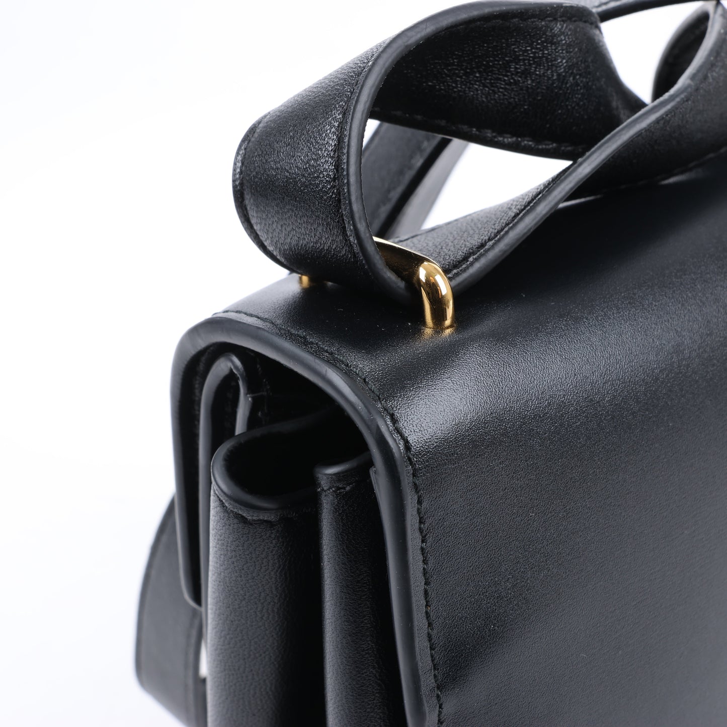 Bottega Veneta Box Calfskin Nappa Clip Shoulder Bag in Black