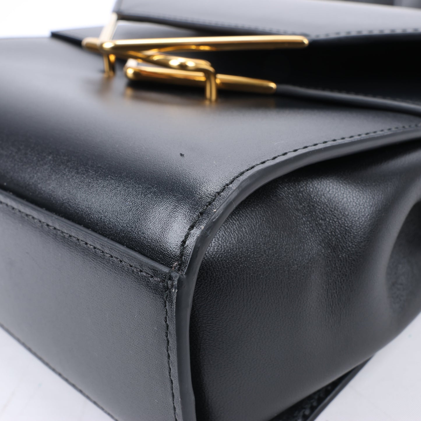 Bottega Veneta Box Calfskin Nappa Clip Shoulder Bag in Black