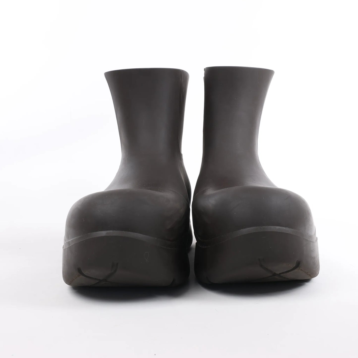 Bottega Veneta Paddles Rubber Rain Boots in Brown, Size 40 EU