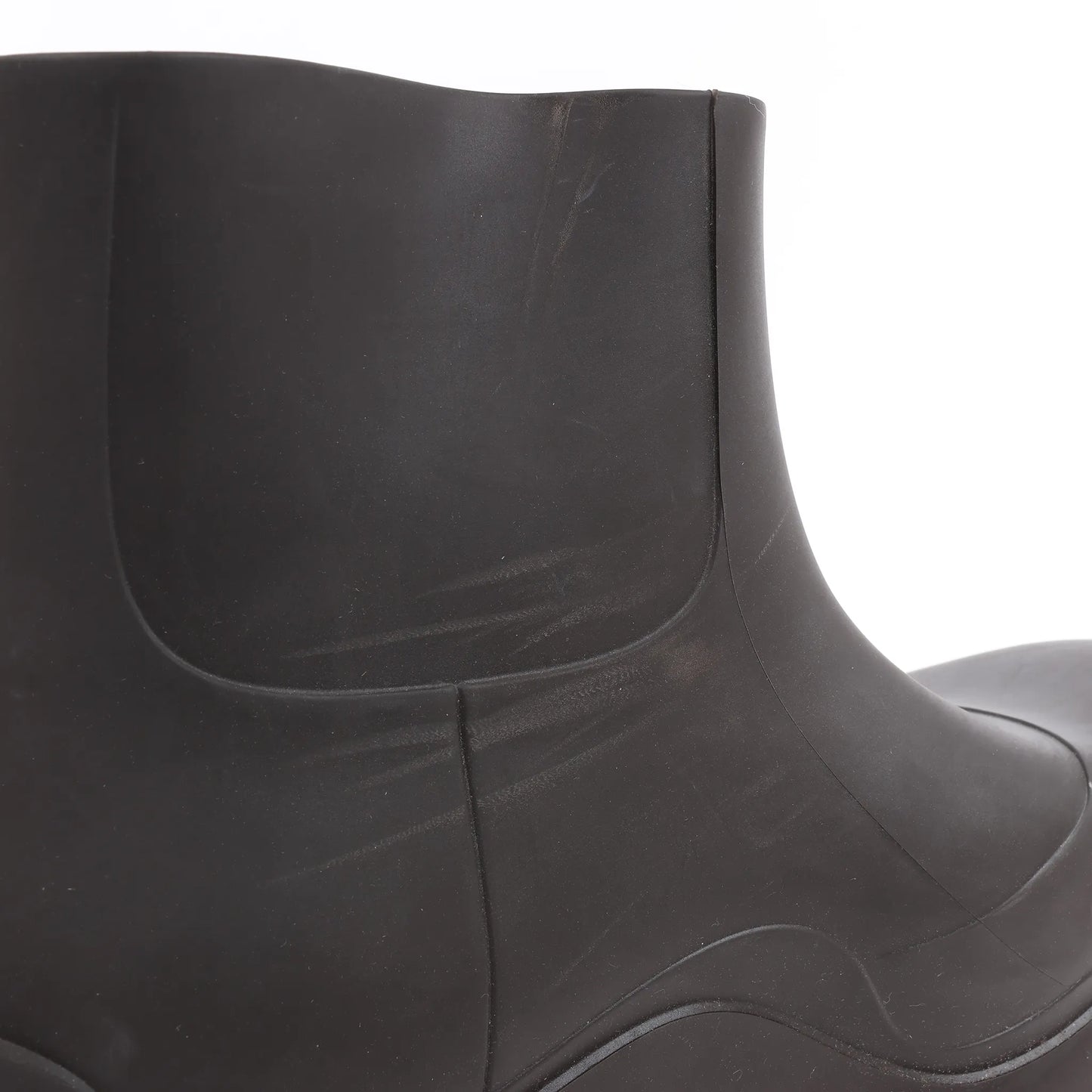 Bottega Veneta Paddles Rubber Rain Boots in Brown, Size 40 EU