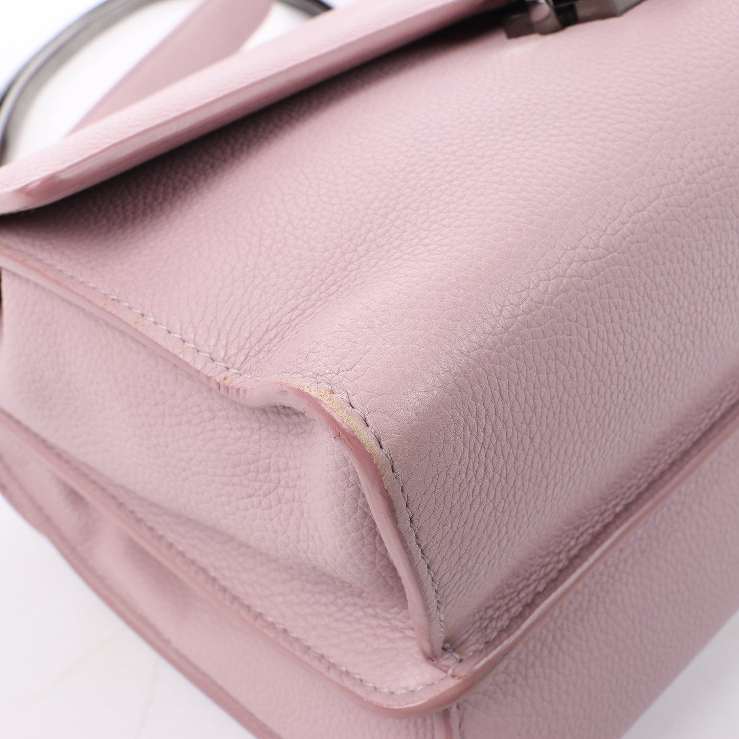 BVLGARI „Monete“ 2-Wege-Schultertasche aus rosa Leder