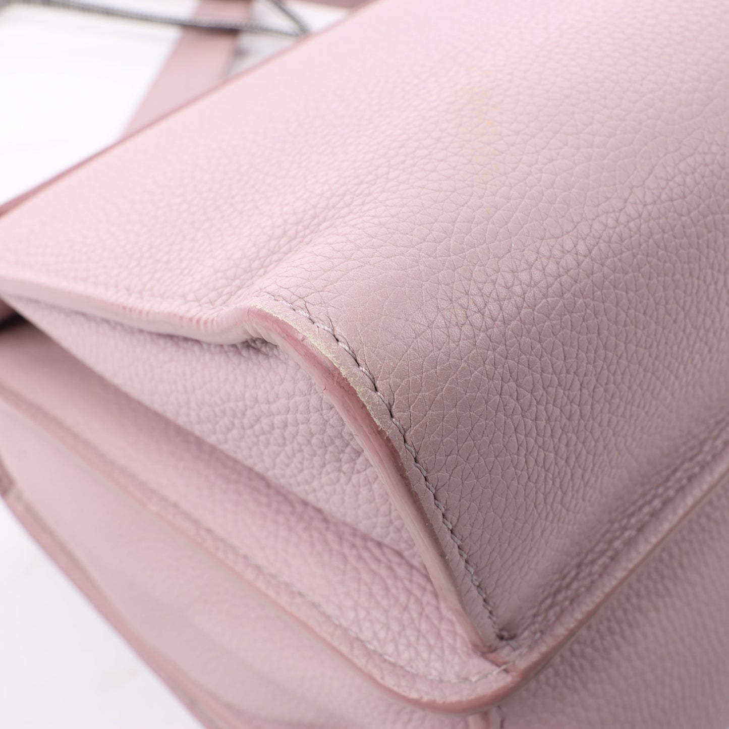 BVLGARI „Monete“ 2-Wege-Schultertasche aus rosa Leder