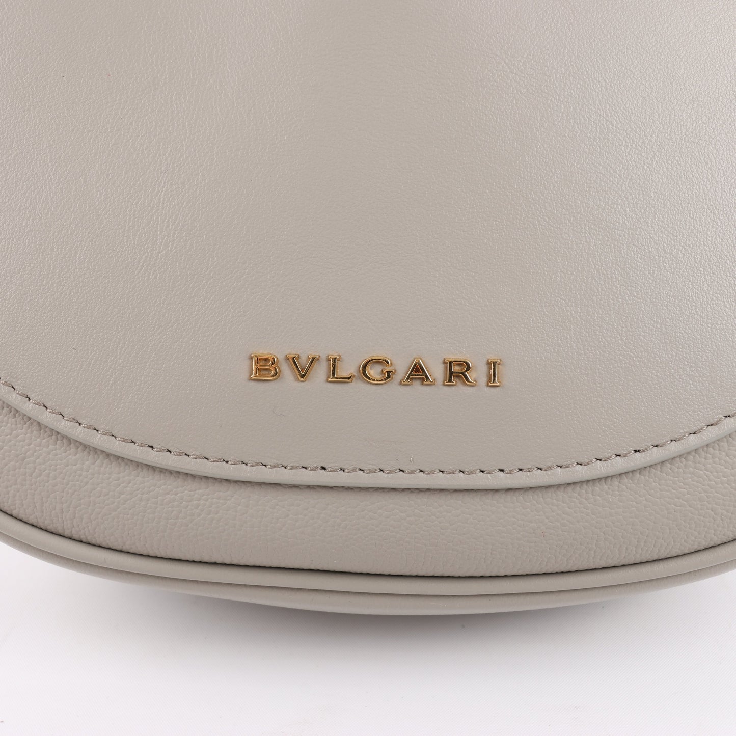 BVLGARI Serpenti-Schultertasche aus grauem Leder