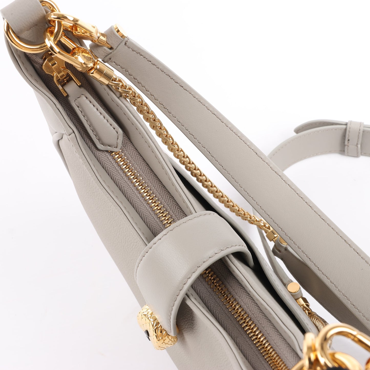 BVLGARI Serpenti-Schultertasche aus grauem Leder