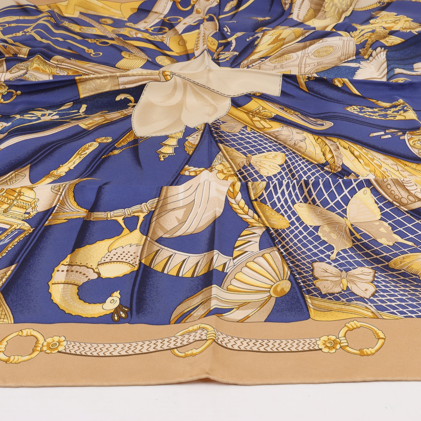 Hermes Carré 90 "soleil de soie" 100% Silk Scarf in Navy x Beige