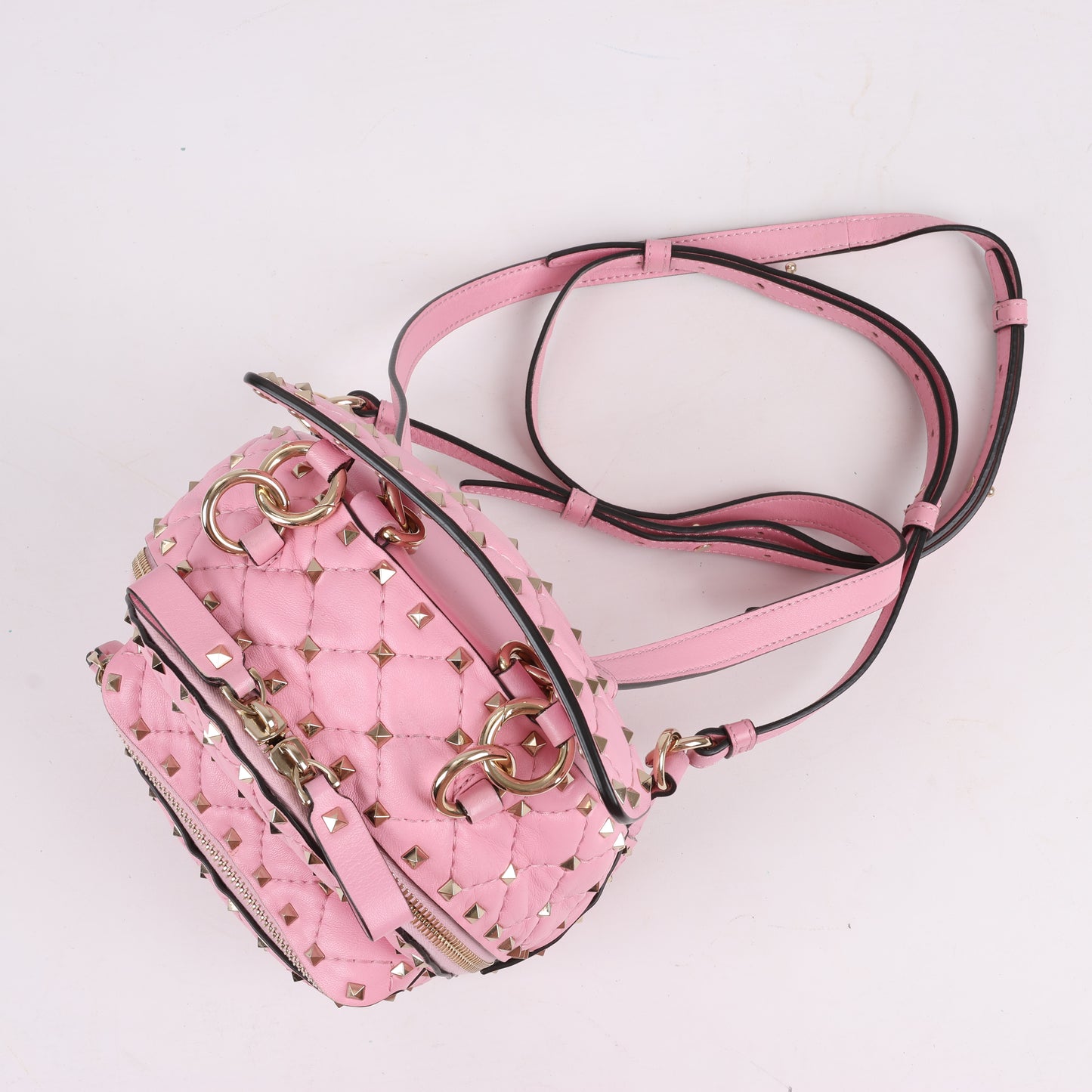 Valentino Garavani – Rockstud Spike – 2-Wege-Rucksack aus rosa Leder