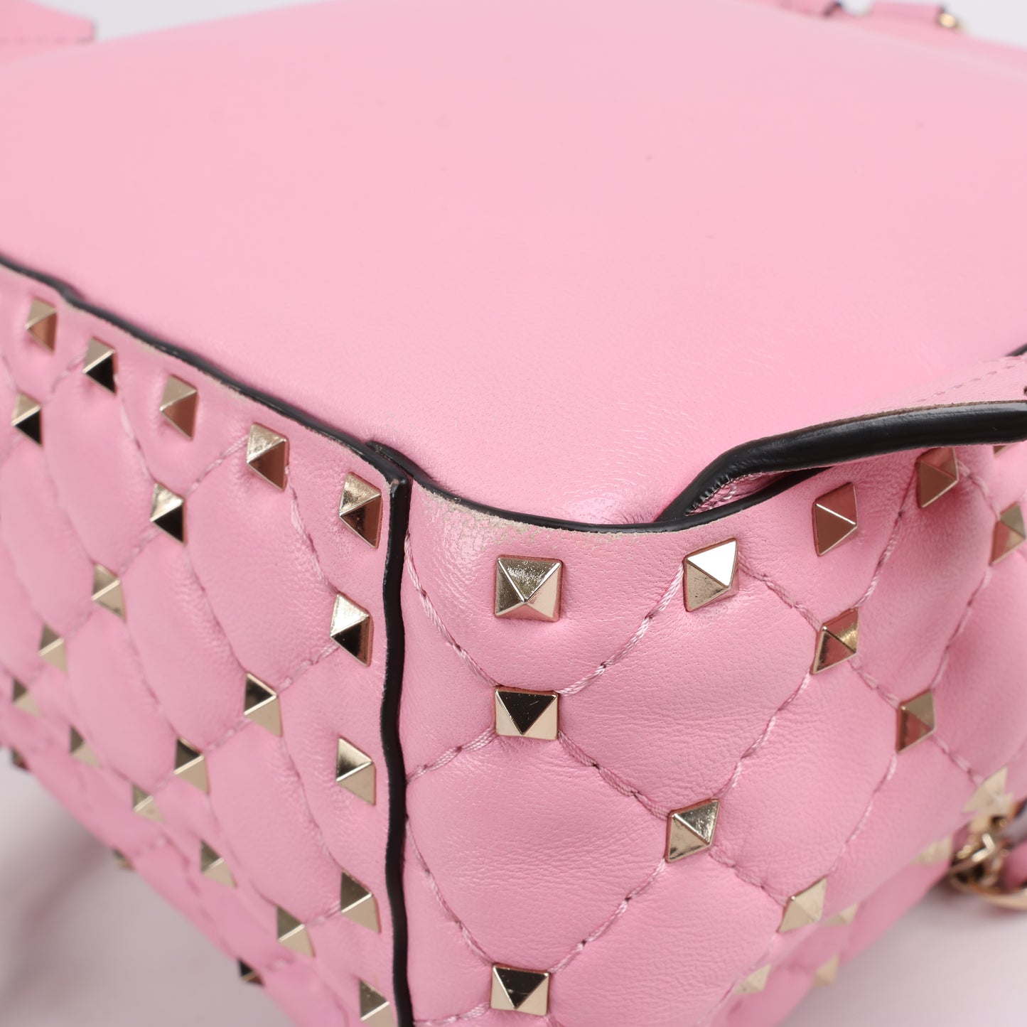 Valentino Garavani – Rockstud Spike – 2-Wege-Rucksack aus rosa Leder