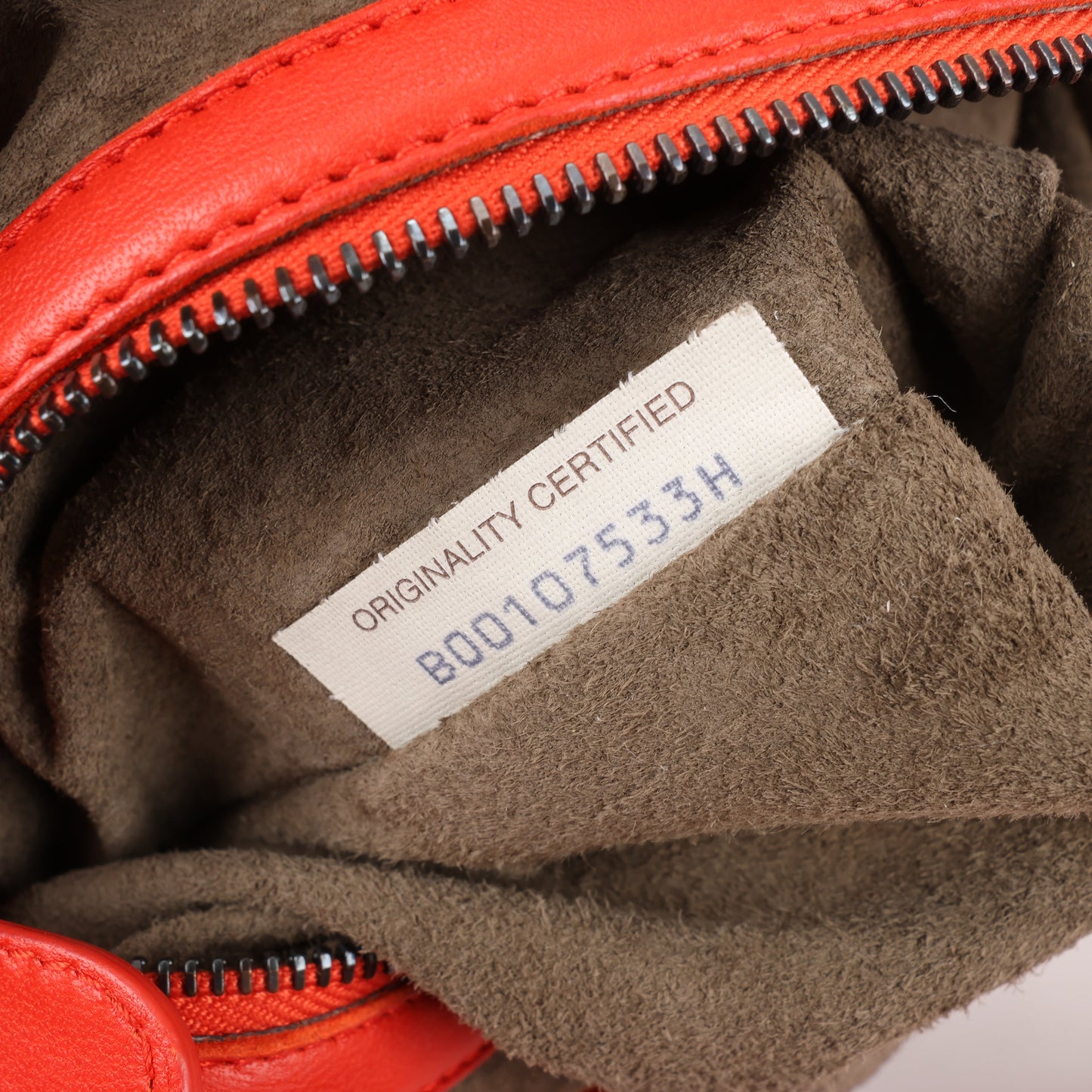 Bottega Veneta Intrecciato Hobo Leder Umhängetasche in Rot