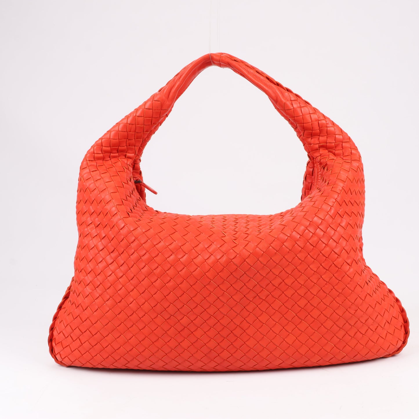 Bottega Veneta Intrecciato Hobo Leder Umhängetasche in Rot