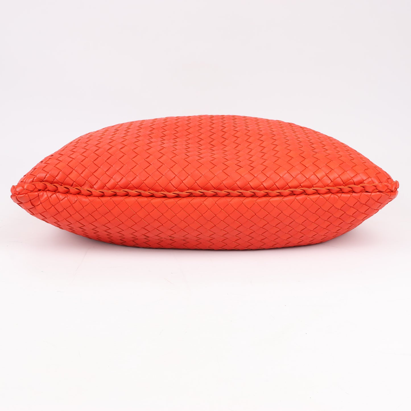 Bottega Veneta Intrecciato Hobo Leder Umhängetasche in Rot
