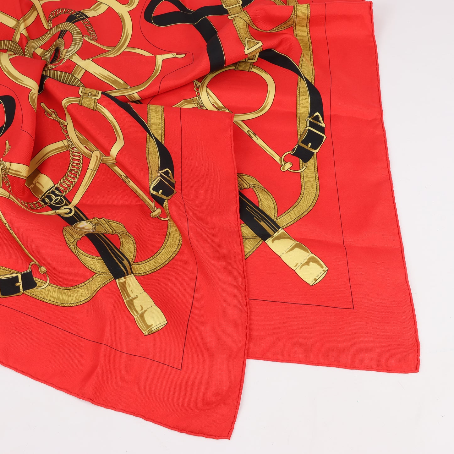 Hermès Carré 90 " Eperon d'or" 100% Silk Scarf in Red