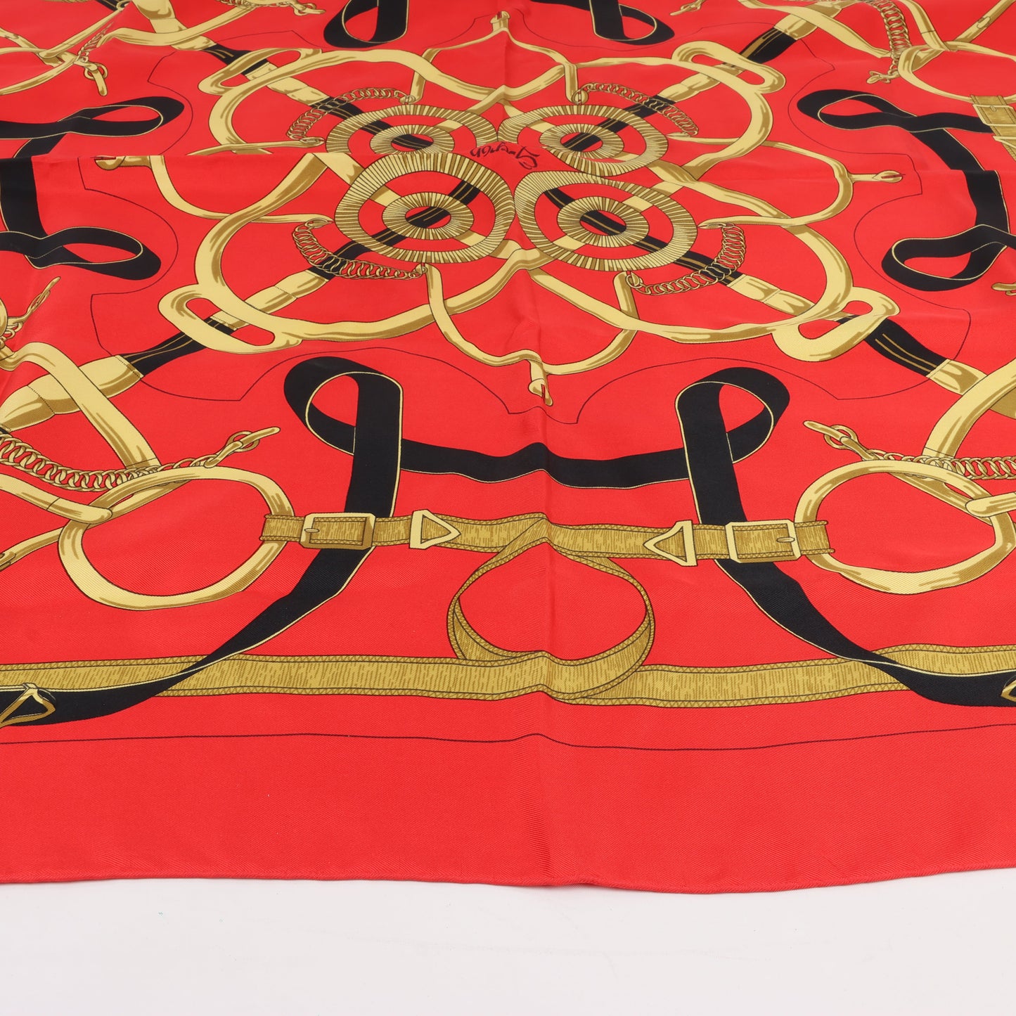 Hermès Carré 90 „Eperon d'or“ Seidentaschentuch in Rot