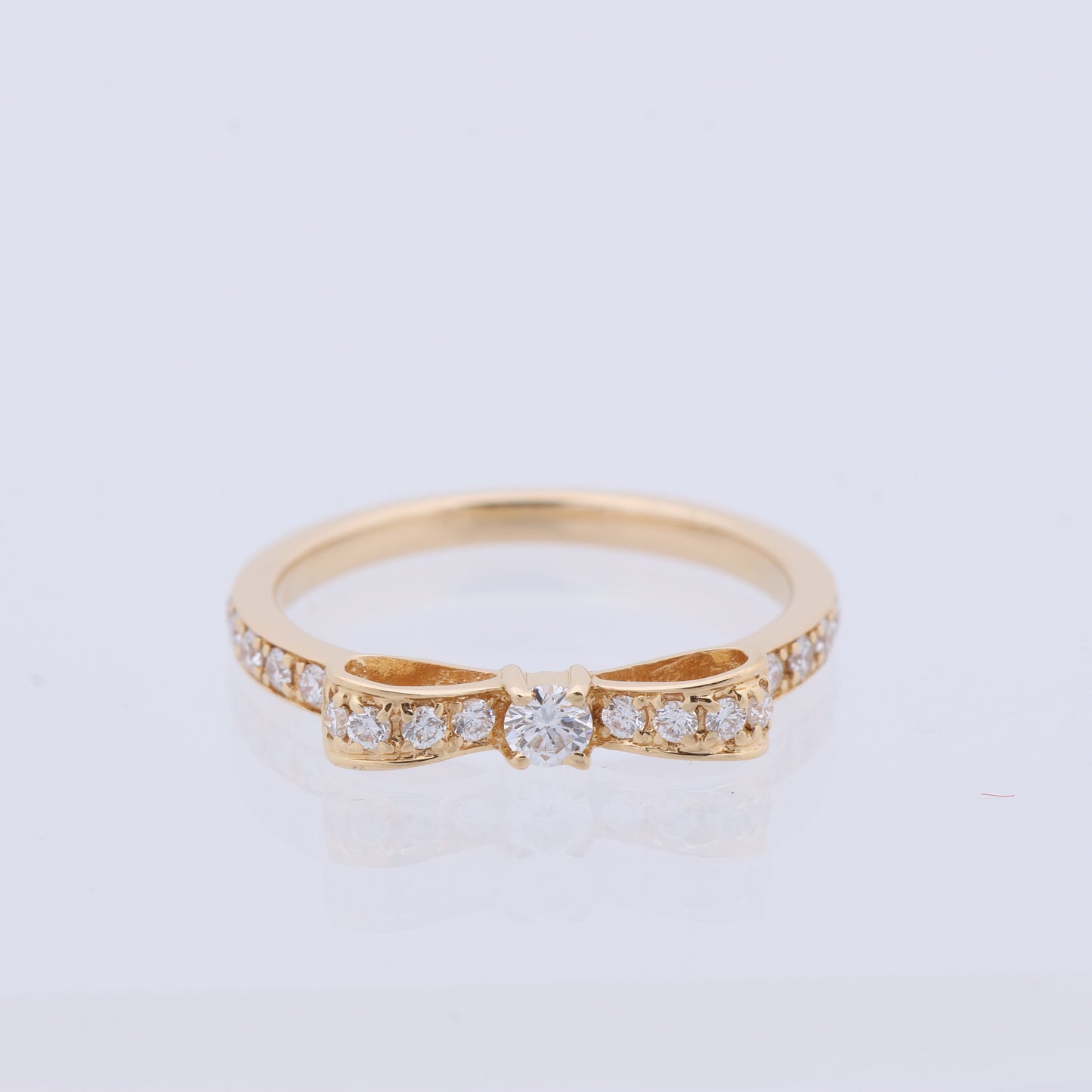 AVALONE Schleifen-Diamantring K18 (YG) 2,2 g 0,25 ct