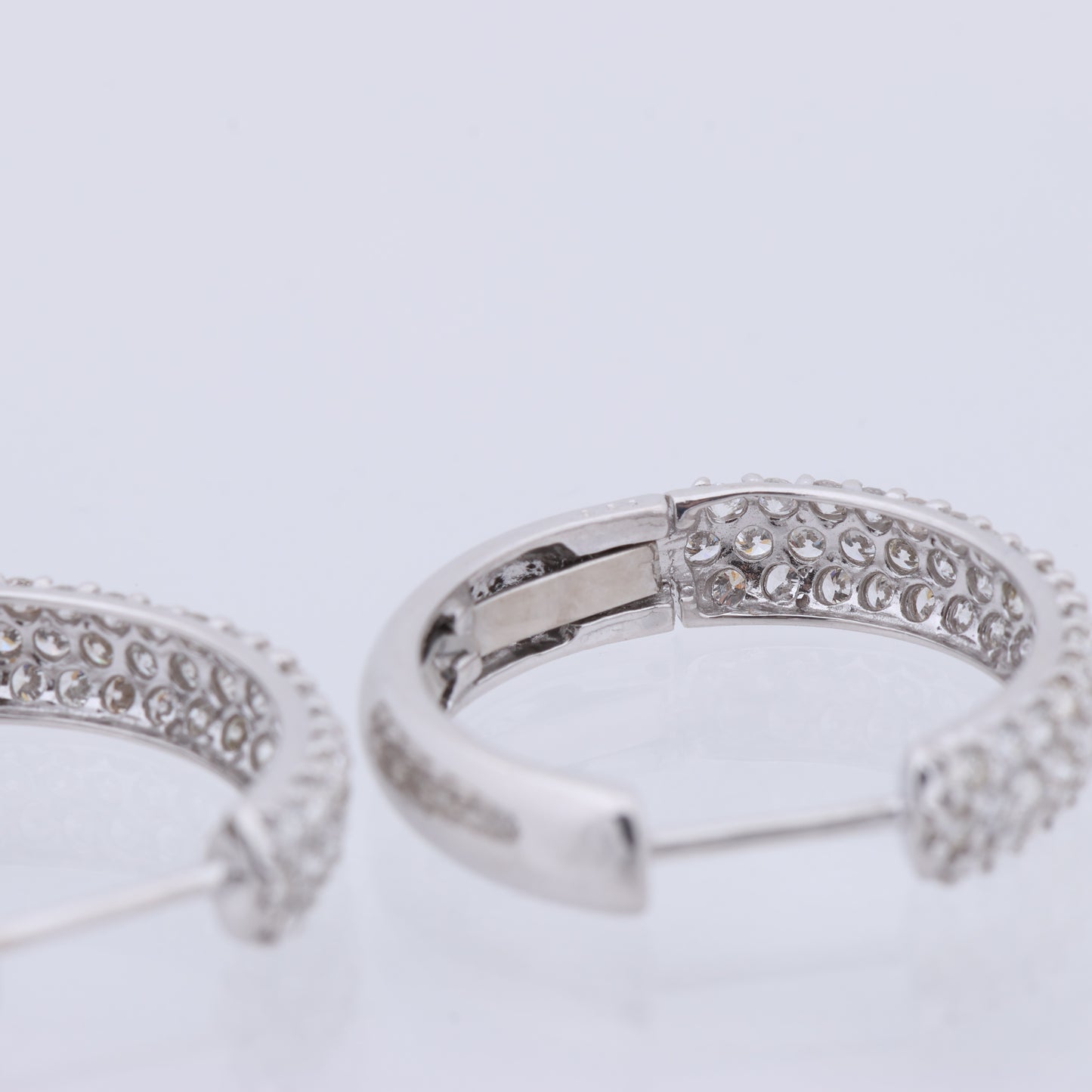 Non Signe / Unsigned Diamond Earrings K18WG 4.4g 1.0 ct