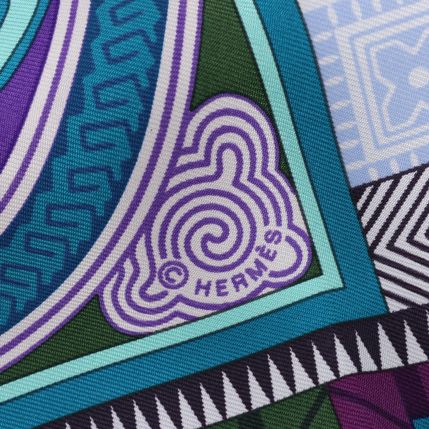 Hermès Carré 90 "CENT PLIS DES MIAO" 100% Silk Scarf in Purple