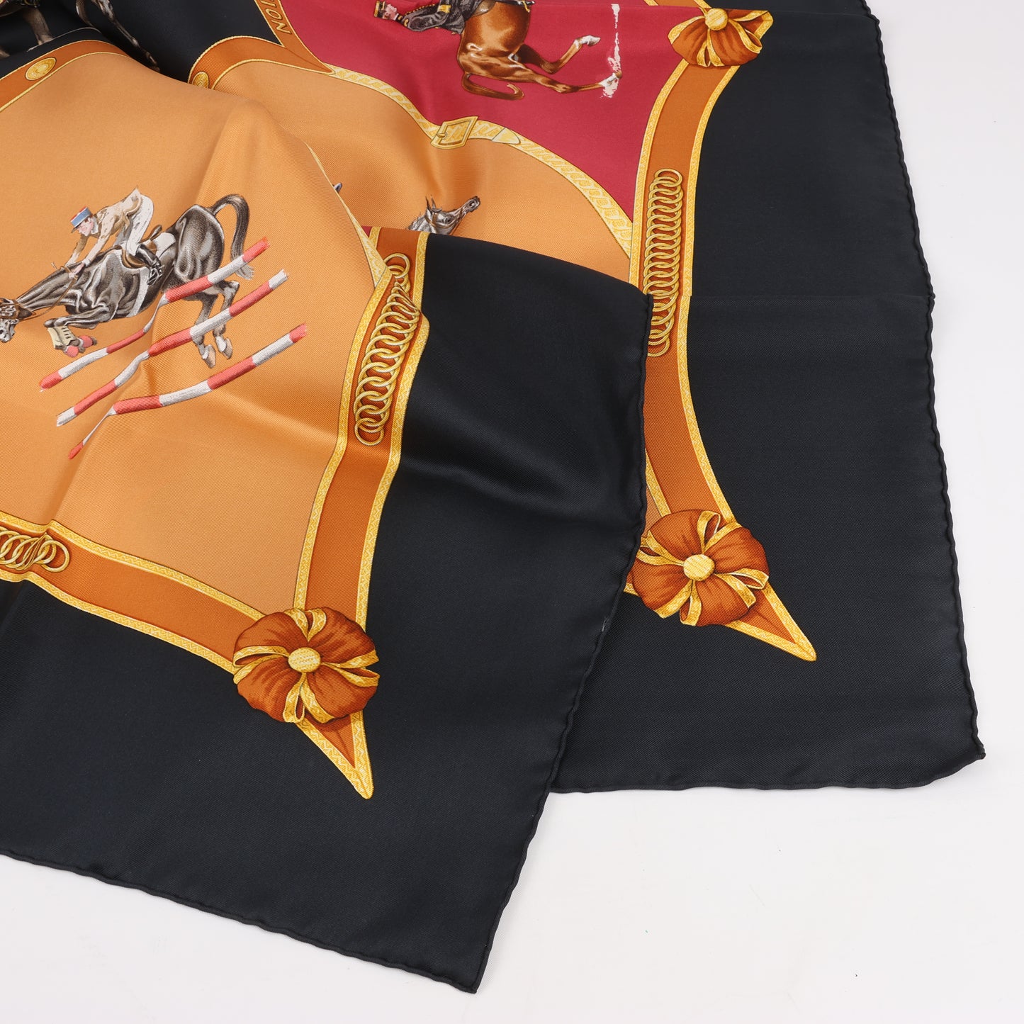 Hermès Carré 90 "ECOLE FRANCAISE D'EQUITATION" 100% Silk Scarf in Red x Black