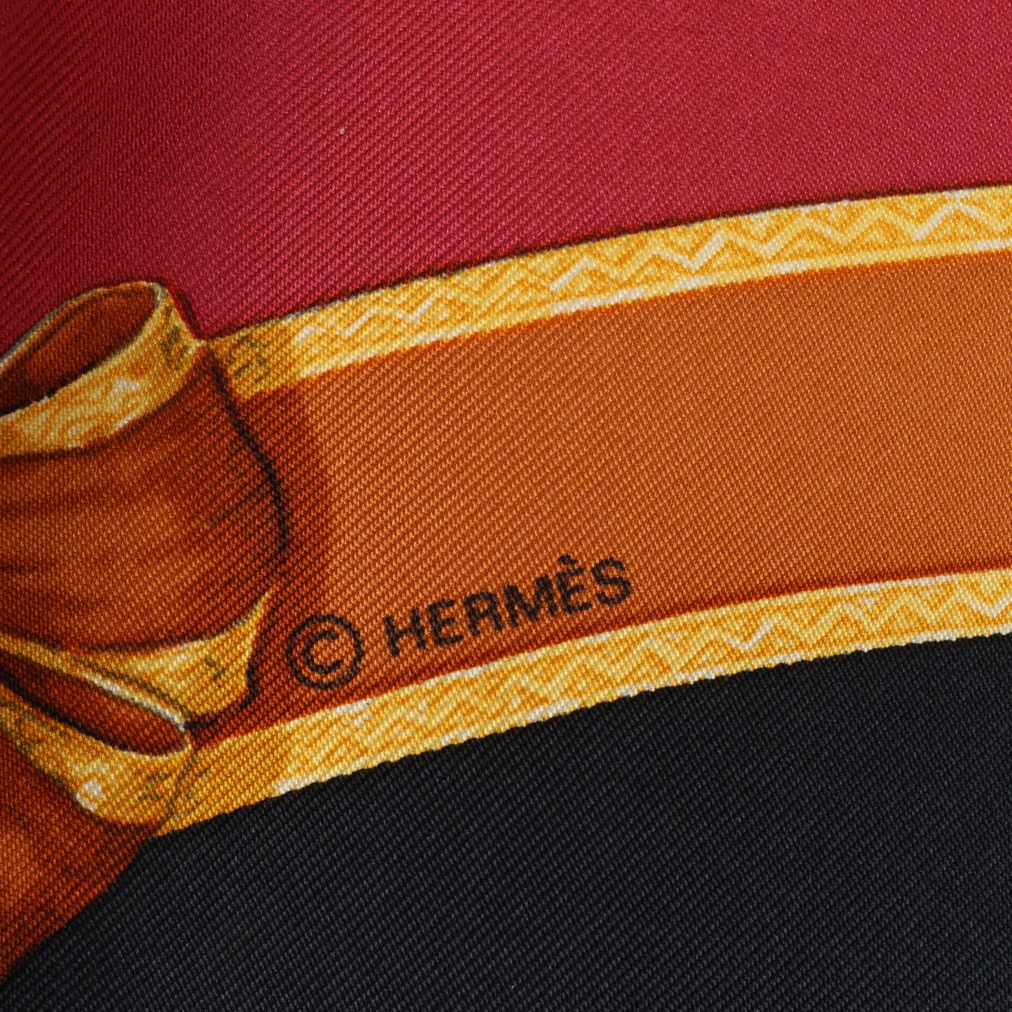 Hermès Carré 90 "ECOLE FRANCAISE D'EQUITATION" 100% Silk Scarf in Red x Black
