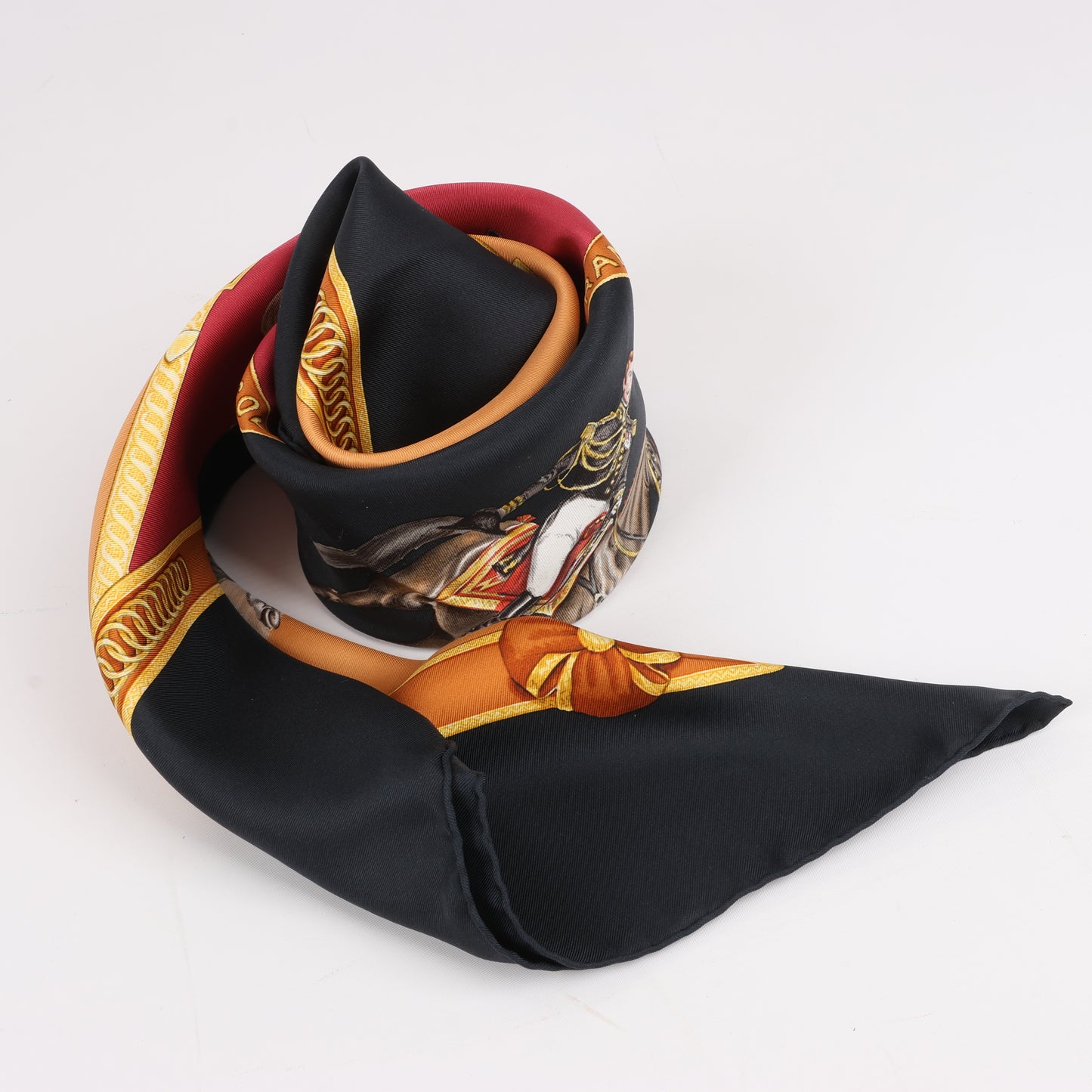Hermès Carré 90 "ECOLE FRANCAISE D'EQUITATION" 100% Silk Scarf in Red x Black