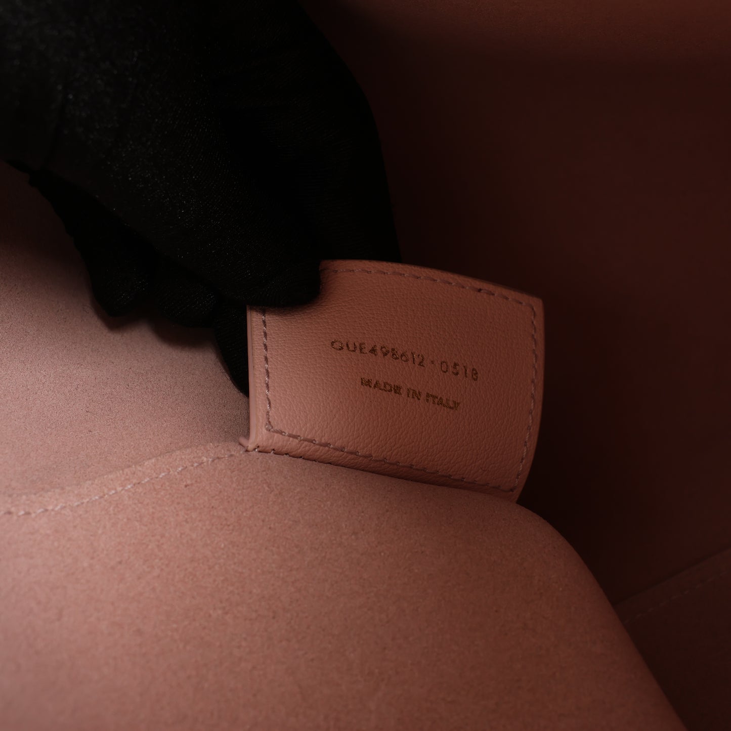 Saint Laurent Paris Toy Shopping 2-Wege-Handtasche aus Leder in Pink 498612