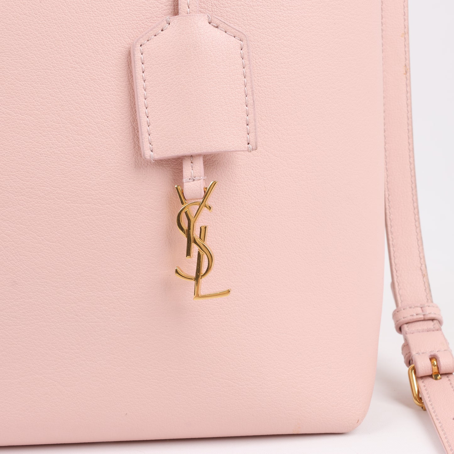 Saint Laurent Paris Toy Shopping 2-Wege-Handtasche aus Leder in Pink 498612