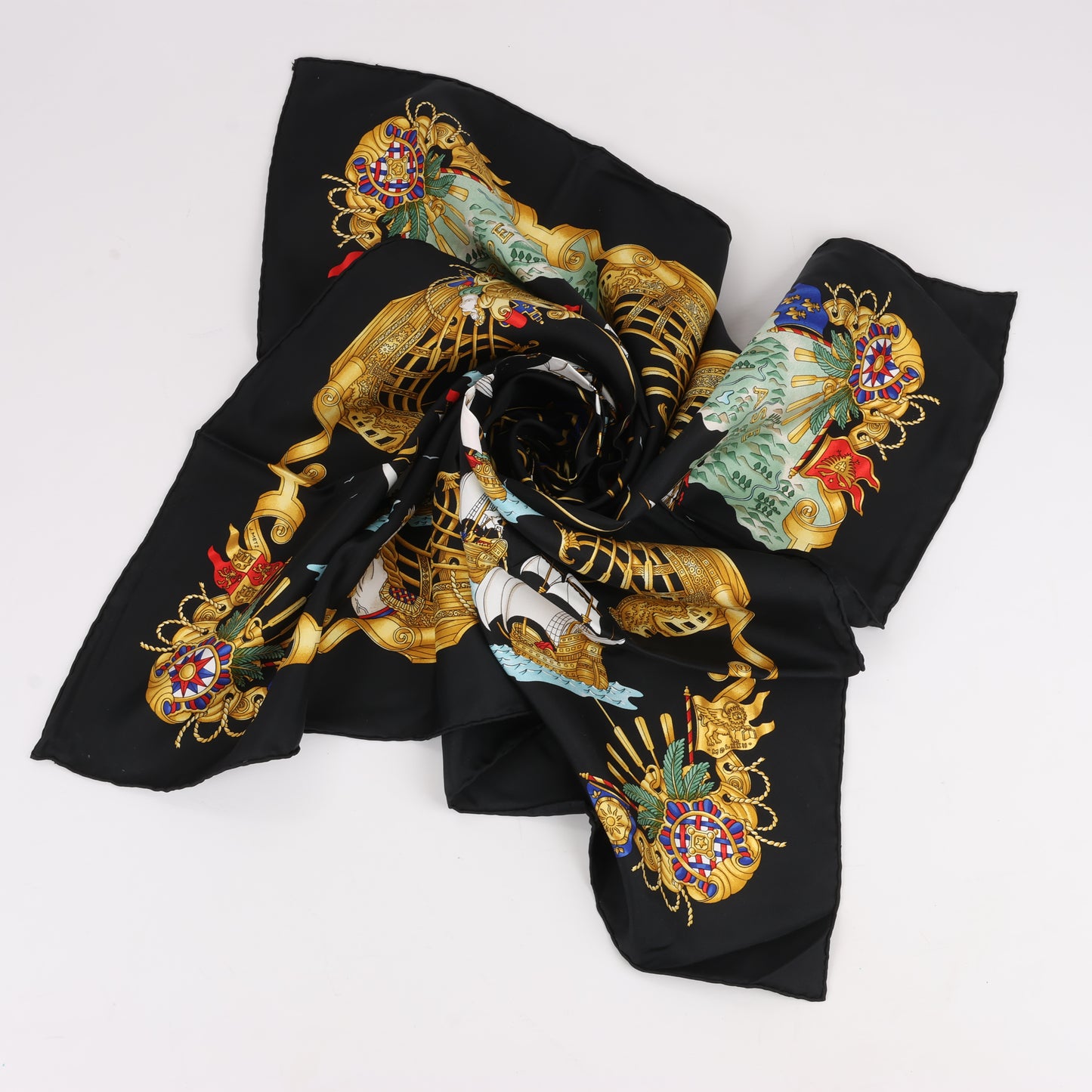 Hermès Carré 90 "VOILES DE LUMIERE" 100% Silk Scarf in Black