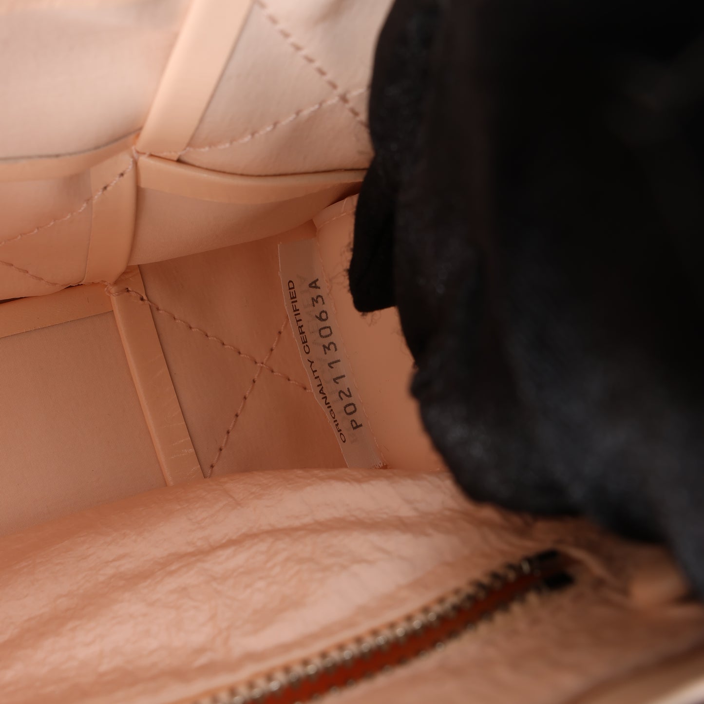 Bottega Veneta Maxi Intrecciato Kassetten-Umhängetasche aus Leder in Puderbeige