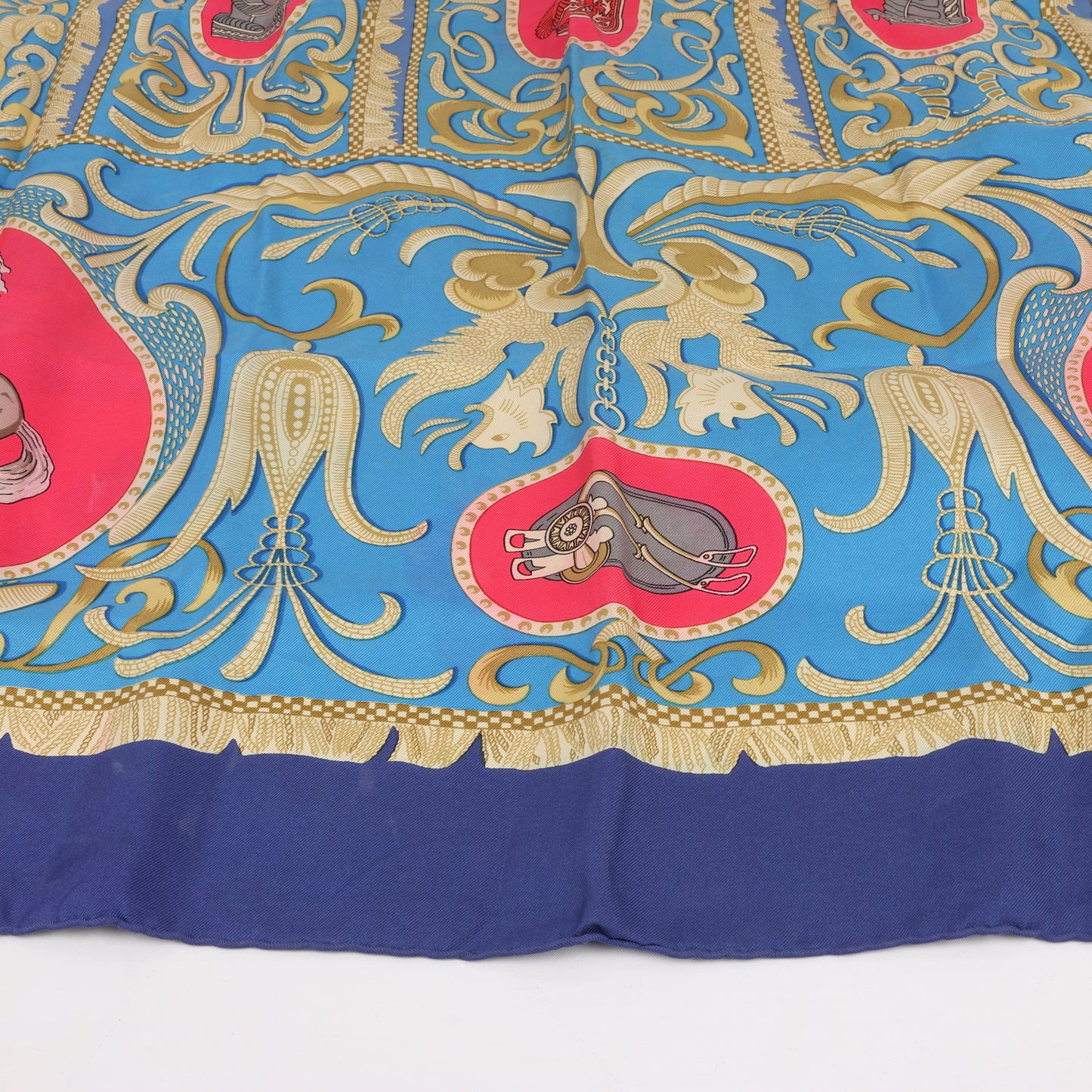 Hermès Carré 90 "LA PRESENTATION" 100% Silk Scarf in Navy Blue