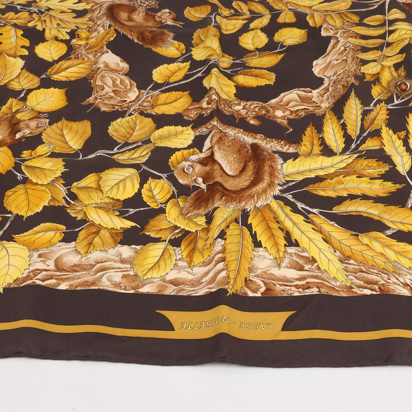 Hermès Carré 90 "CASSE NOISETTE" 100% Silk Scarf in Brown