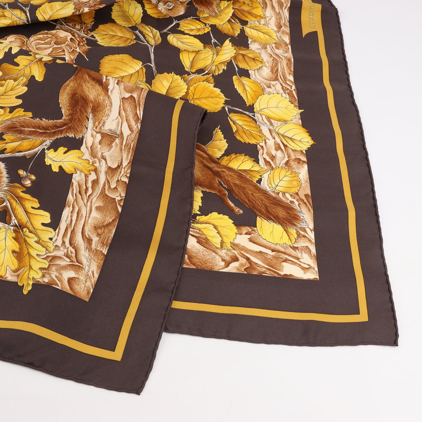 Hermès Carré 90 "CASSE NOISETTE" 100% Silk Scarf in Brown