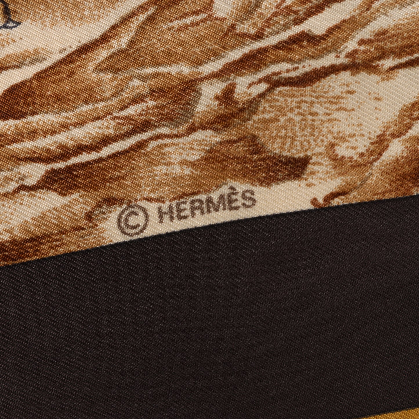 Hermès Carré 90 "CASSE NOISETTE" 100% Silk Scarf in Brown