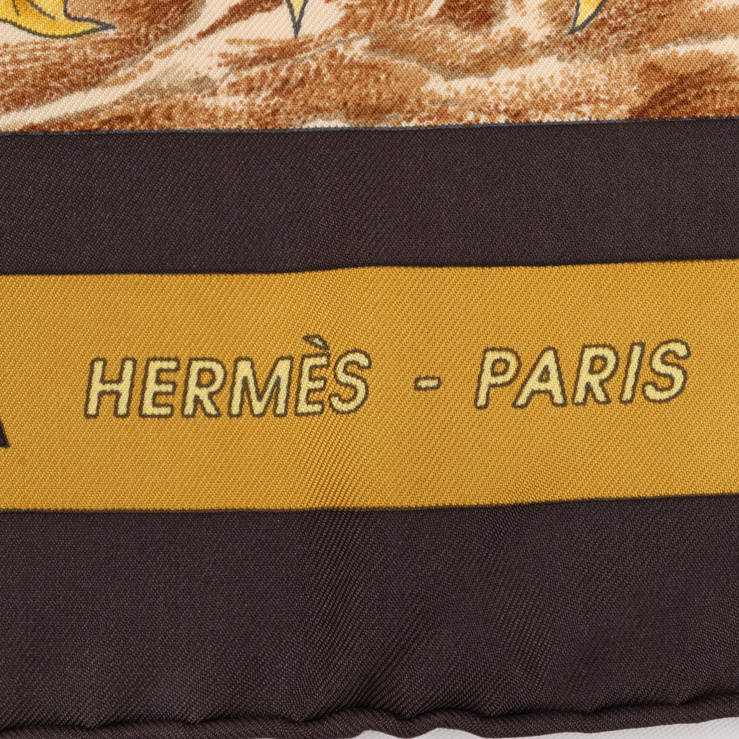 Hermès Carré 90 "CASSE NOISETTE" 100% Silk Scarf in Brown