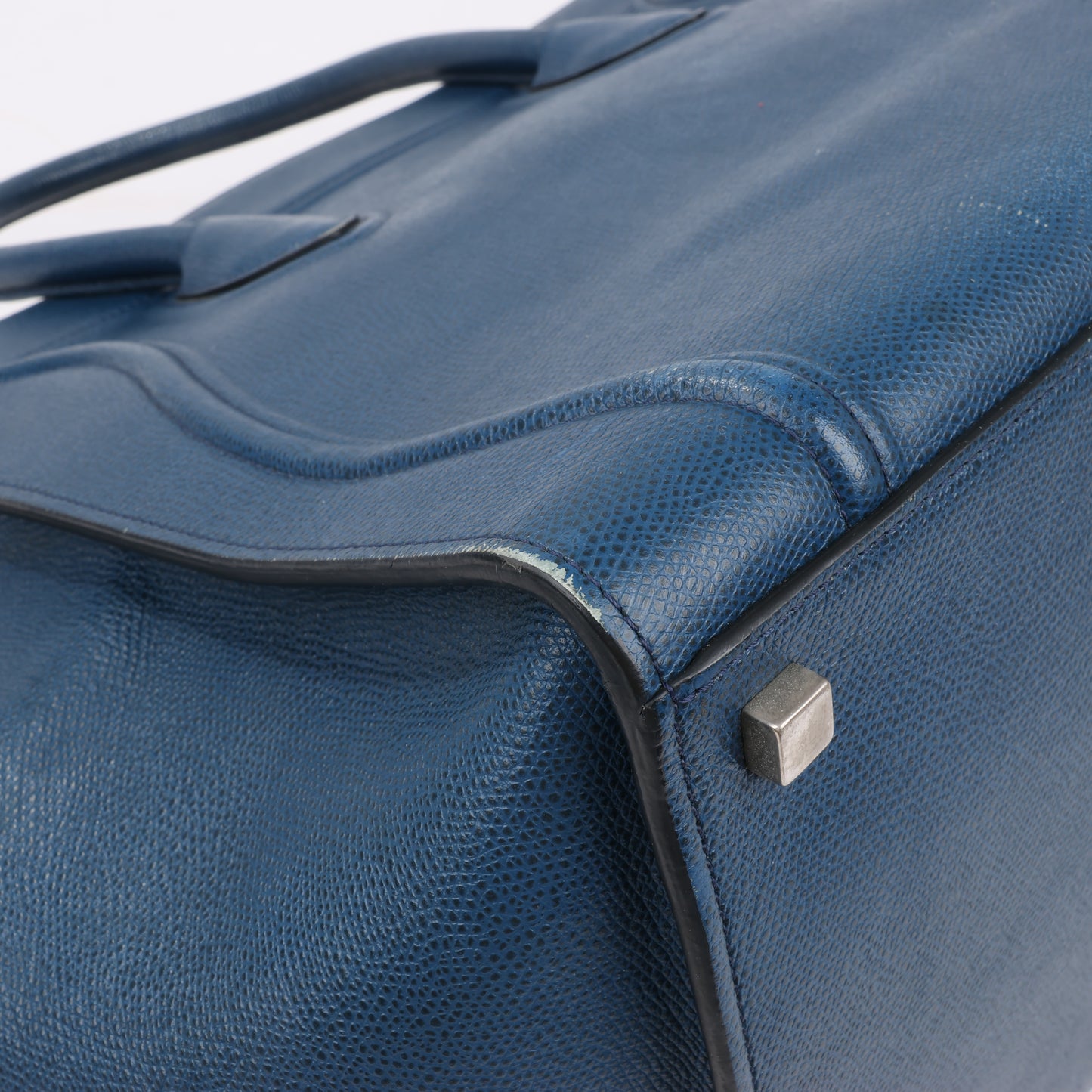 CELINE Luggage Phantom Mittelgroße Handtasche aus genarbtem Leder in Marineblau