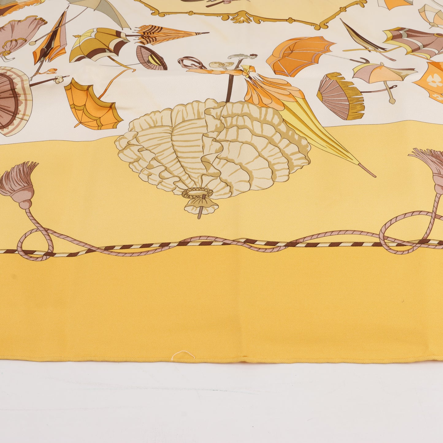 Hermès Carré 90 "OMBRELLES ET PARAPLUIES" 100% Silk Scarf in Yellow