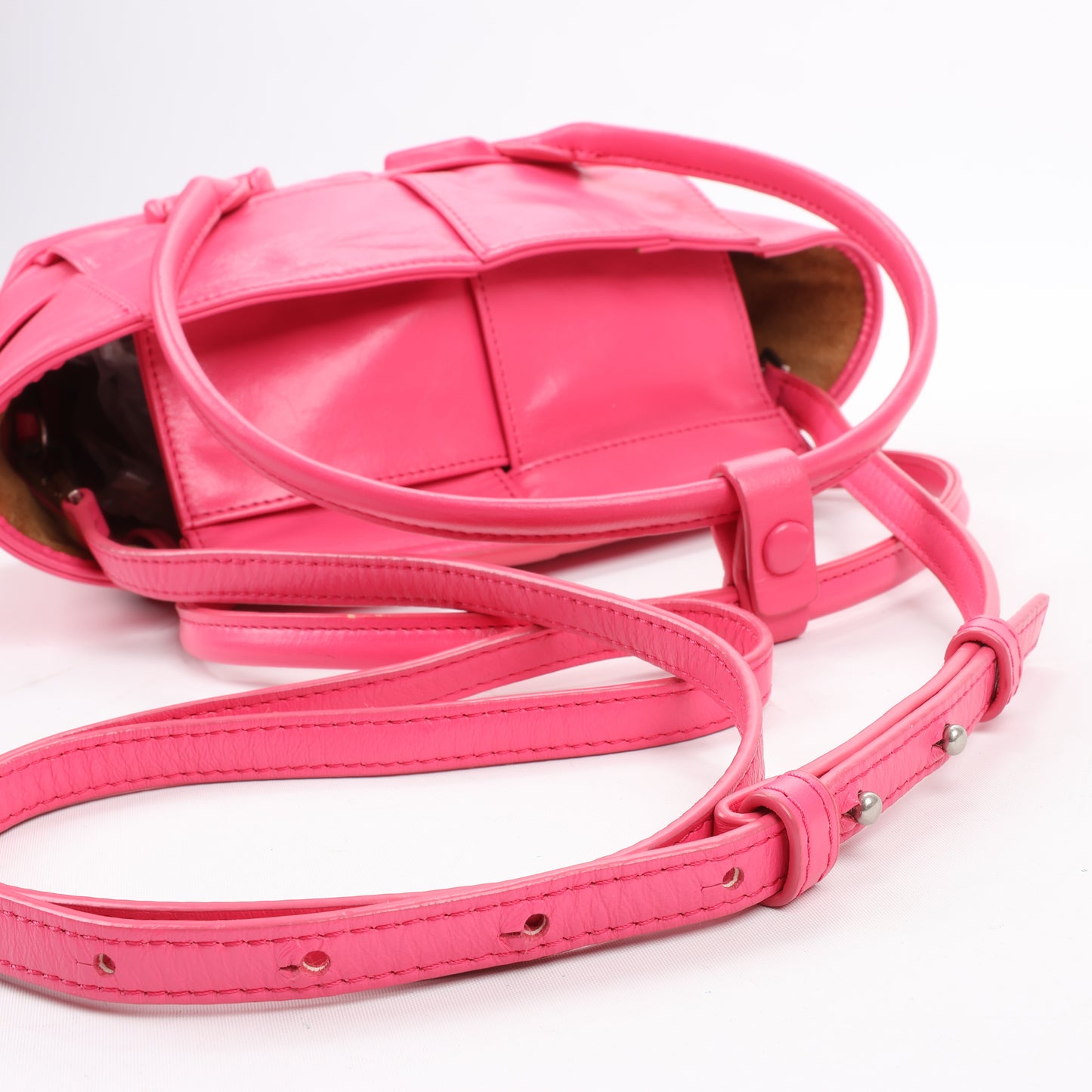 Bottega Veneta Arco Mini Paper Calfskin Maxi Intrecciato 2Way Handbag in Pink