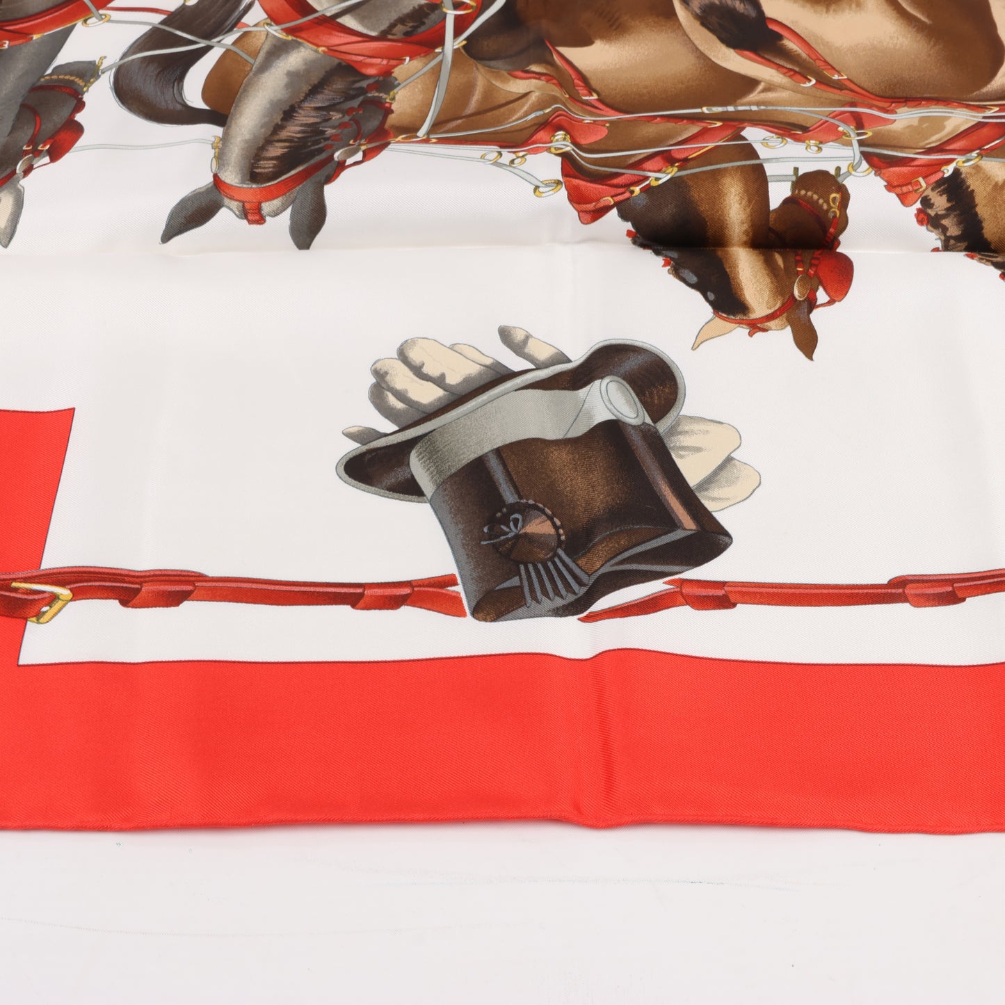 Hermès Carré 90 "ATTELAGE EN ARBALETE" 100% Silk Scarf in Red